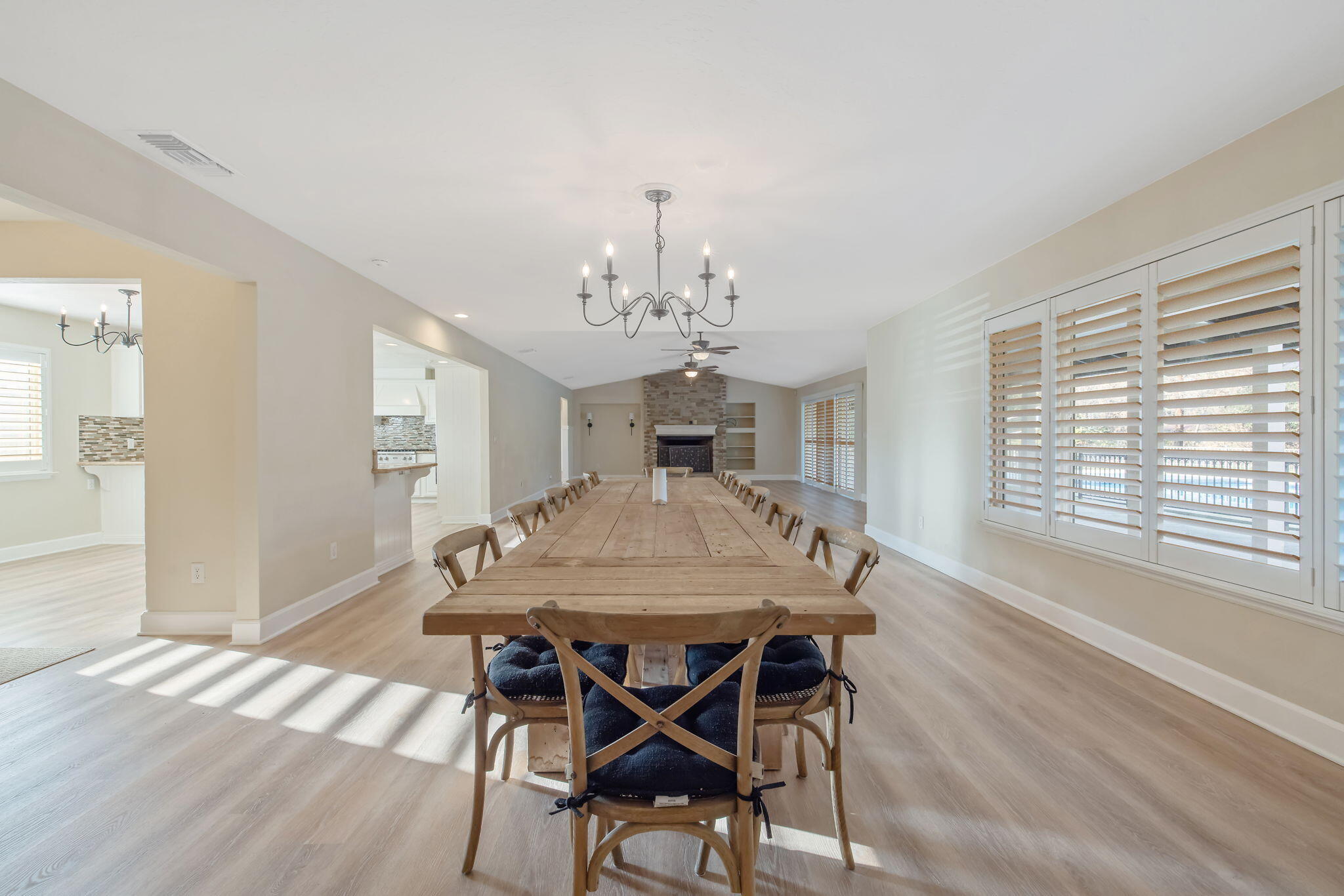 2212 W Sunset Dr, Visalia, CA 93291