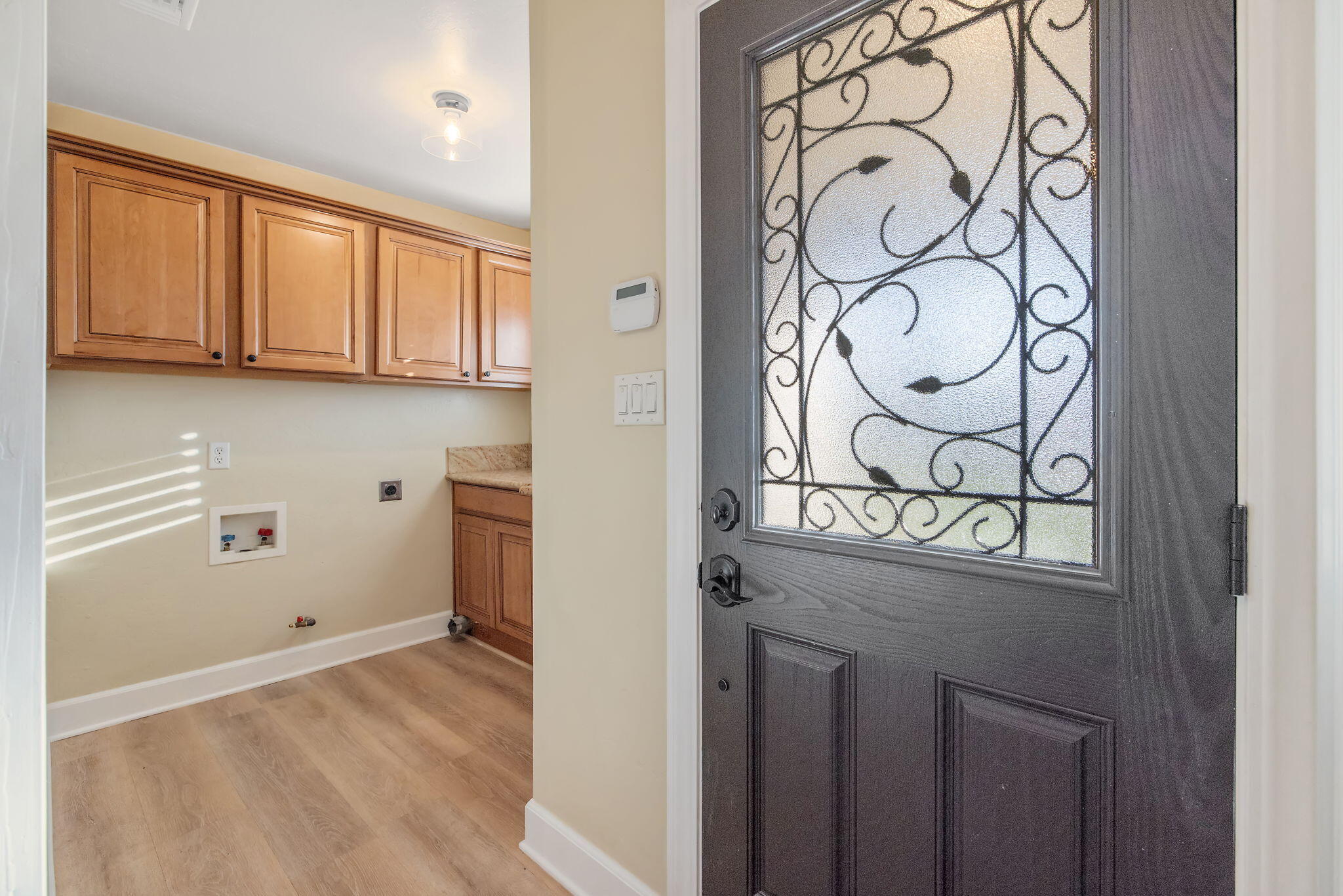 2212 W Sunset Dr, Visalia, CA 93291