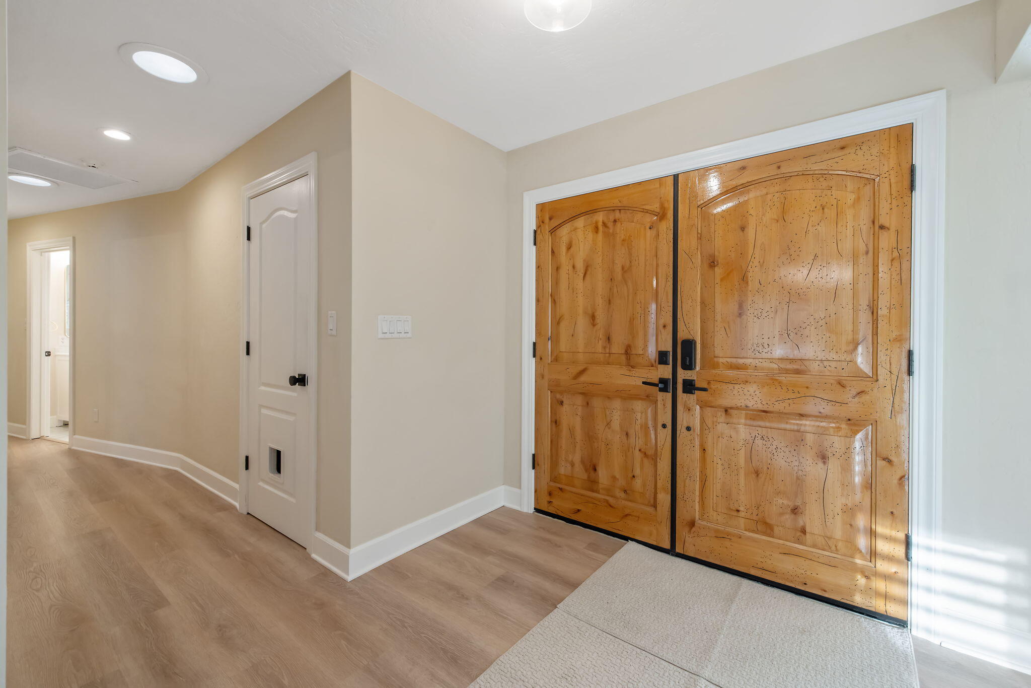 2212 W Sunset Dr, Visalia, CA 93291