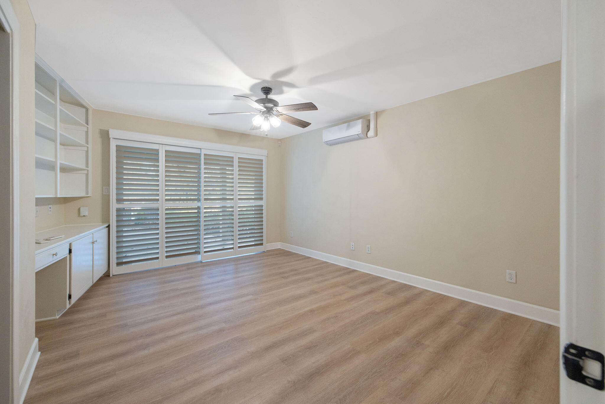 2212 W Sunset Dr, Visalia, CA 93291