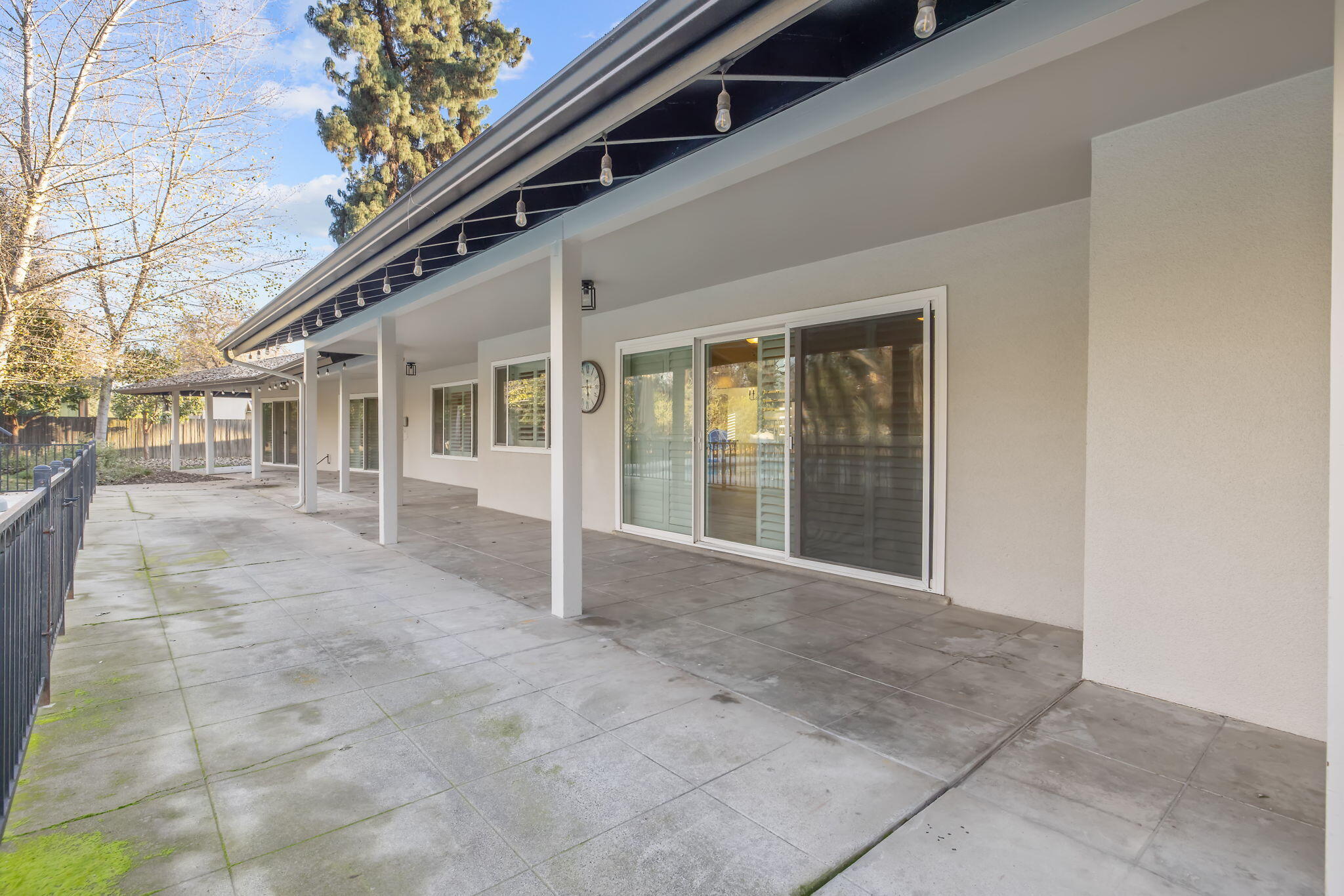 2212 W Sunset Dr, Visalia, CA 93291