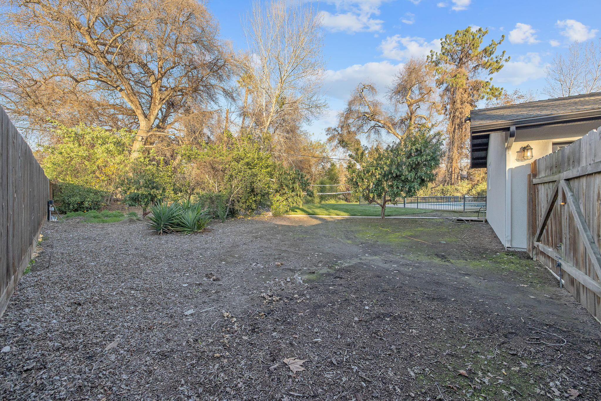 2212 W Sunset Dr, Visalia, CA 93291