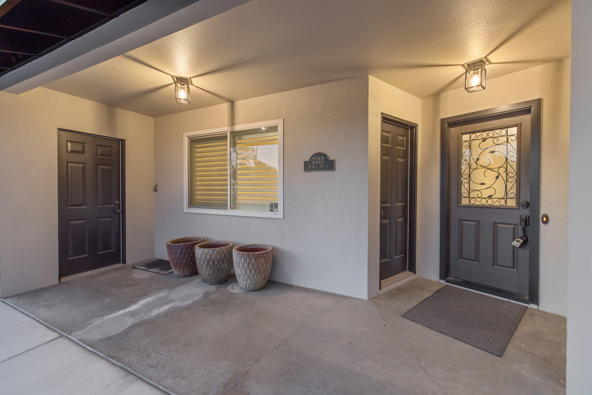 2212 W Sunset Dr, Visalia, CA 93291