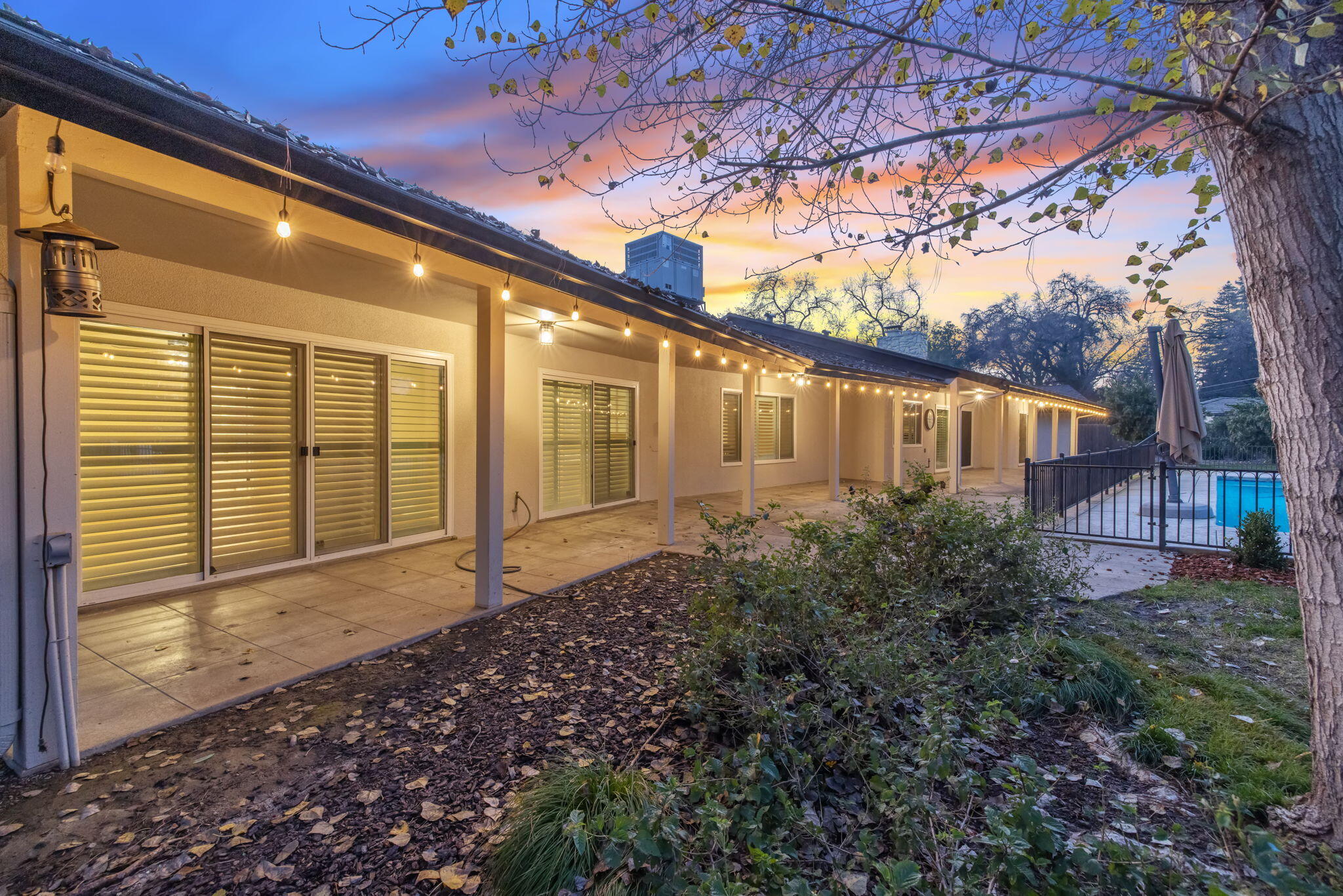 2212 W Sunset Dr, Visalia, CA 93291