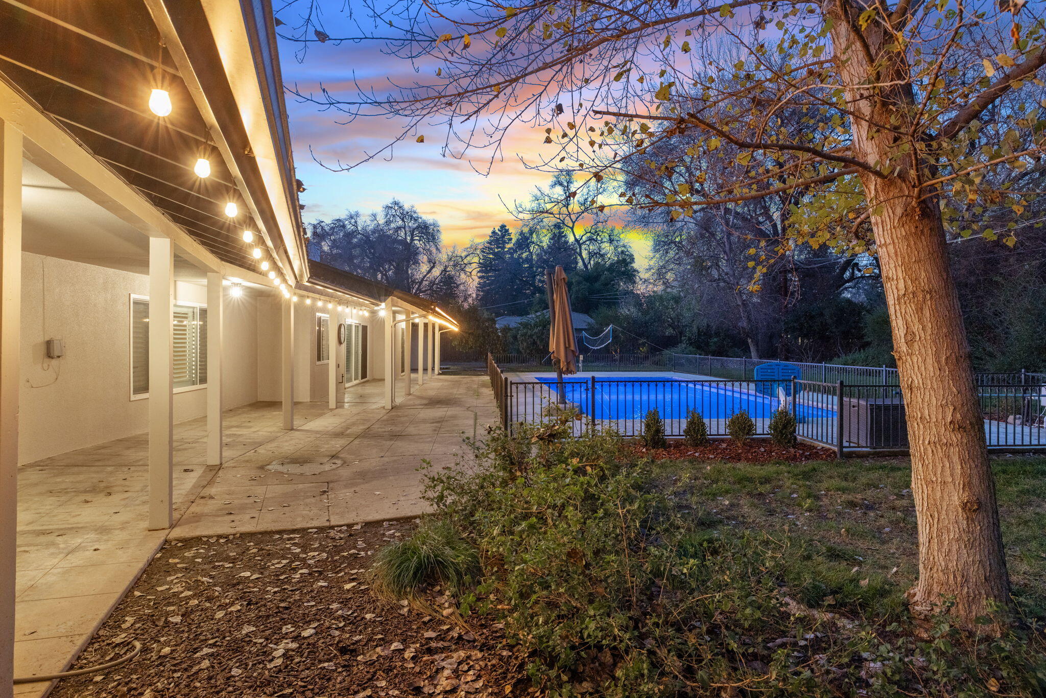 2212 W Sunset Dr, Visalia, CA 93291