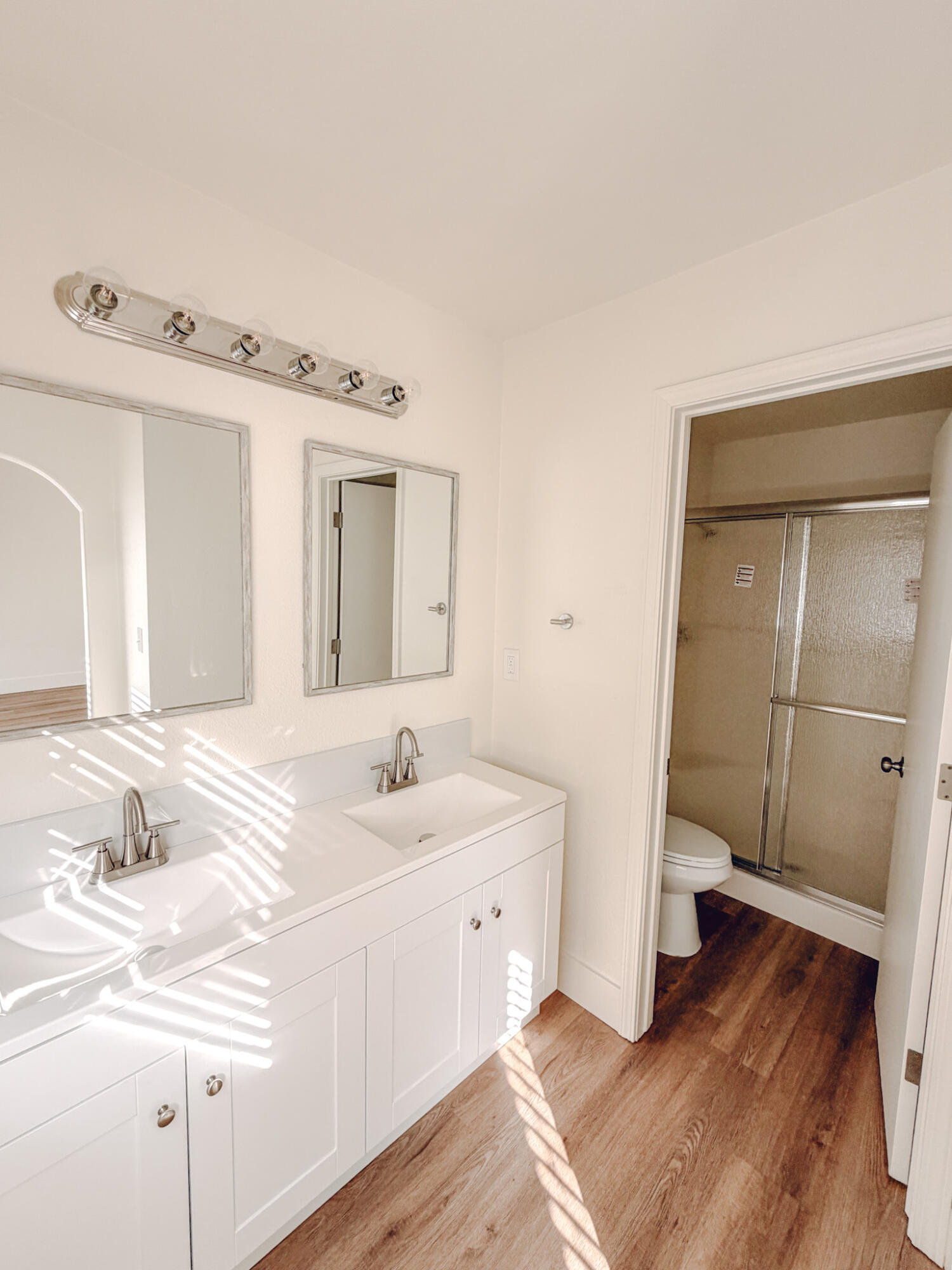 965 N Cottage St, Porterville, CA 93257