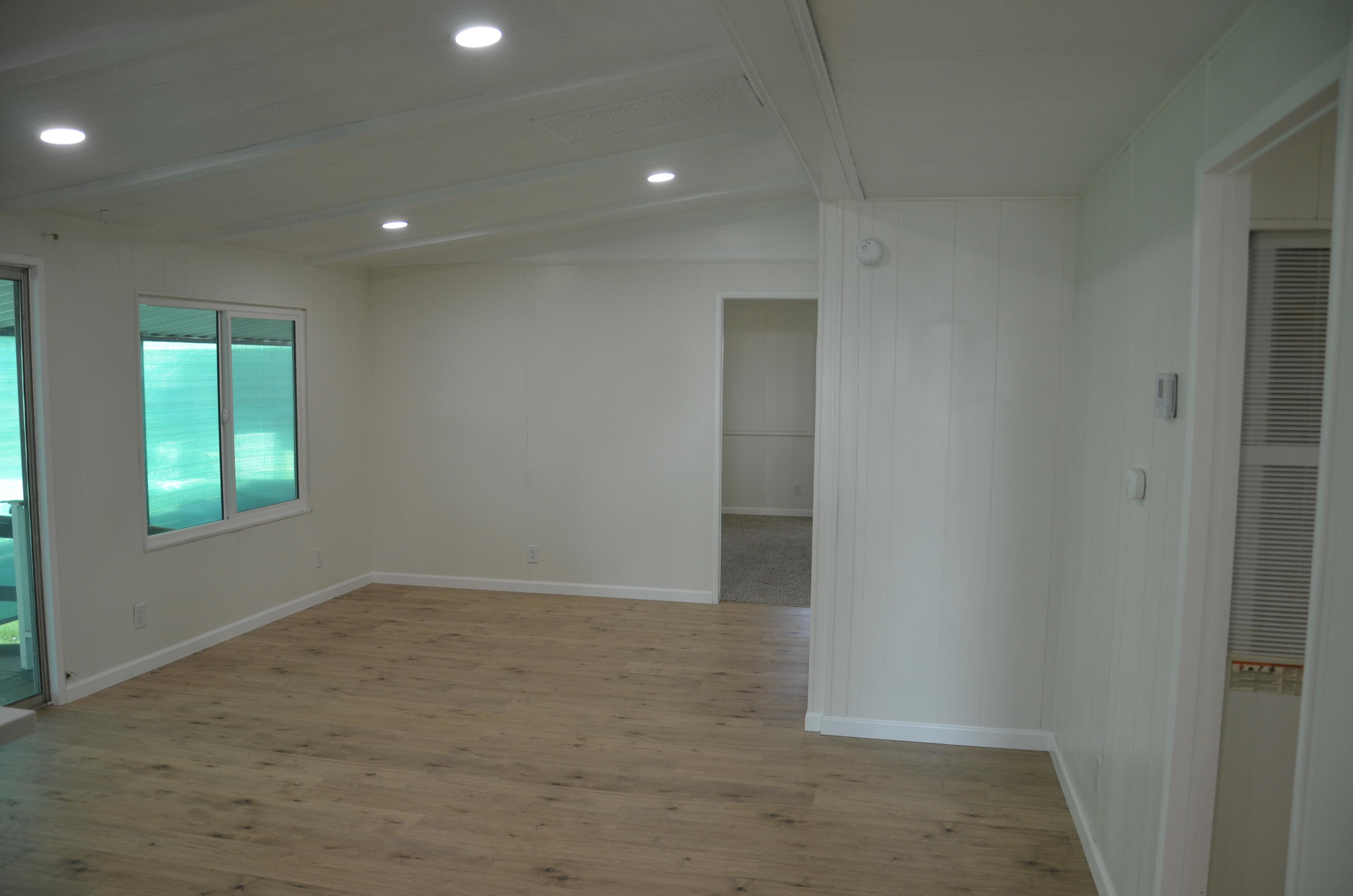 2400 W Midvalley Ave #S8, Visalia, CA 93277