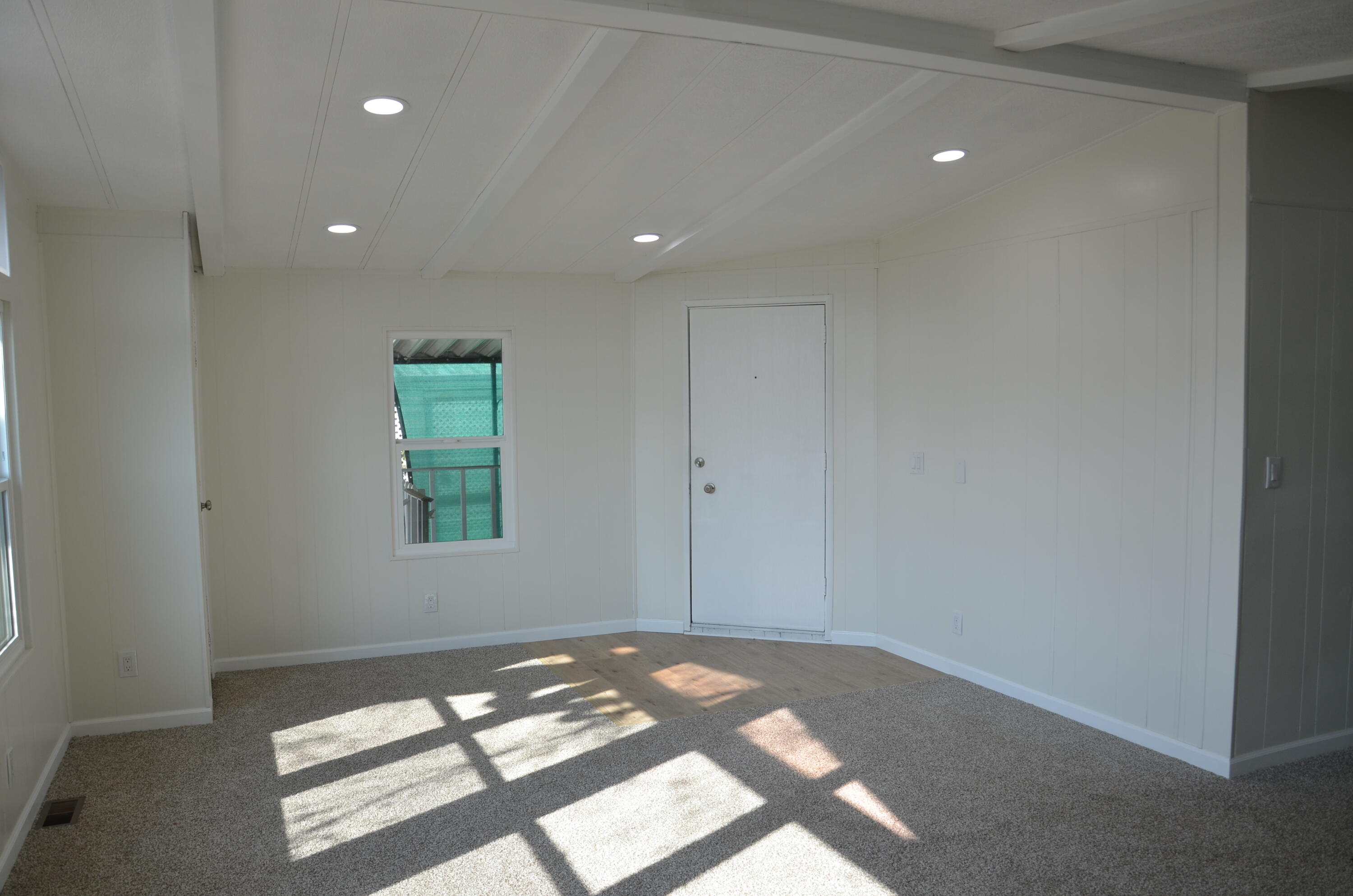 2400 W Midvalley Ave #S8, Visalia, CA 93277