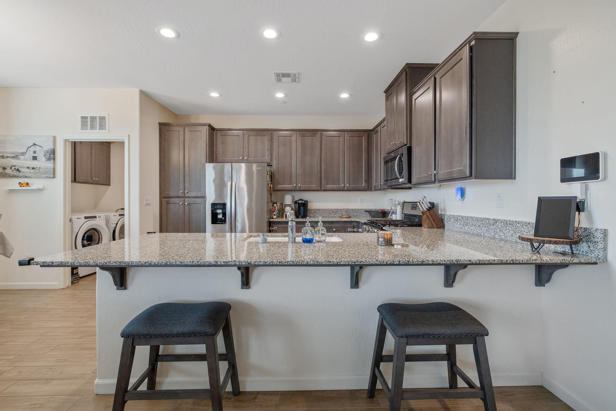 3159 Manchester St, Tulare, CA 93274