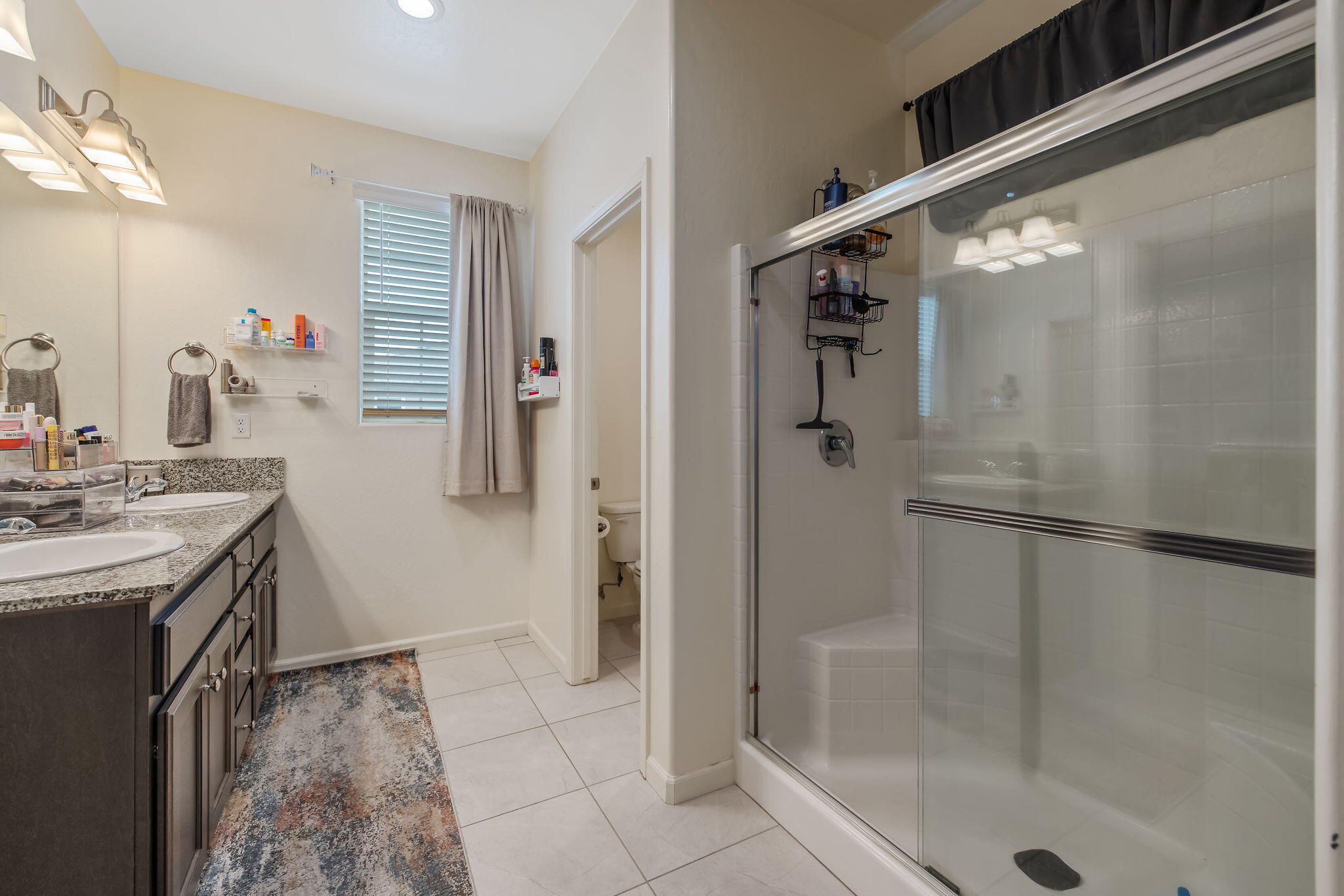 3159 Manchester St, Tulare, CA 93274