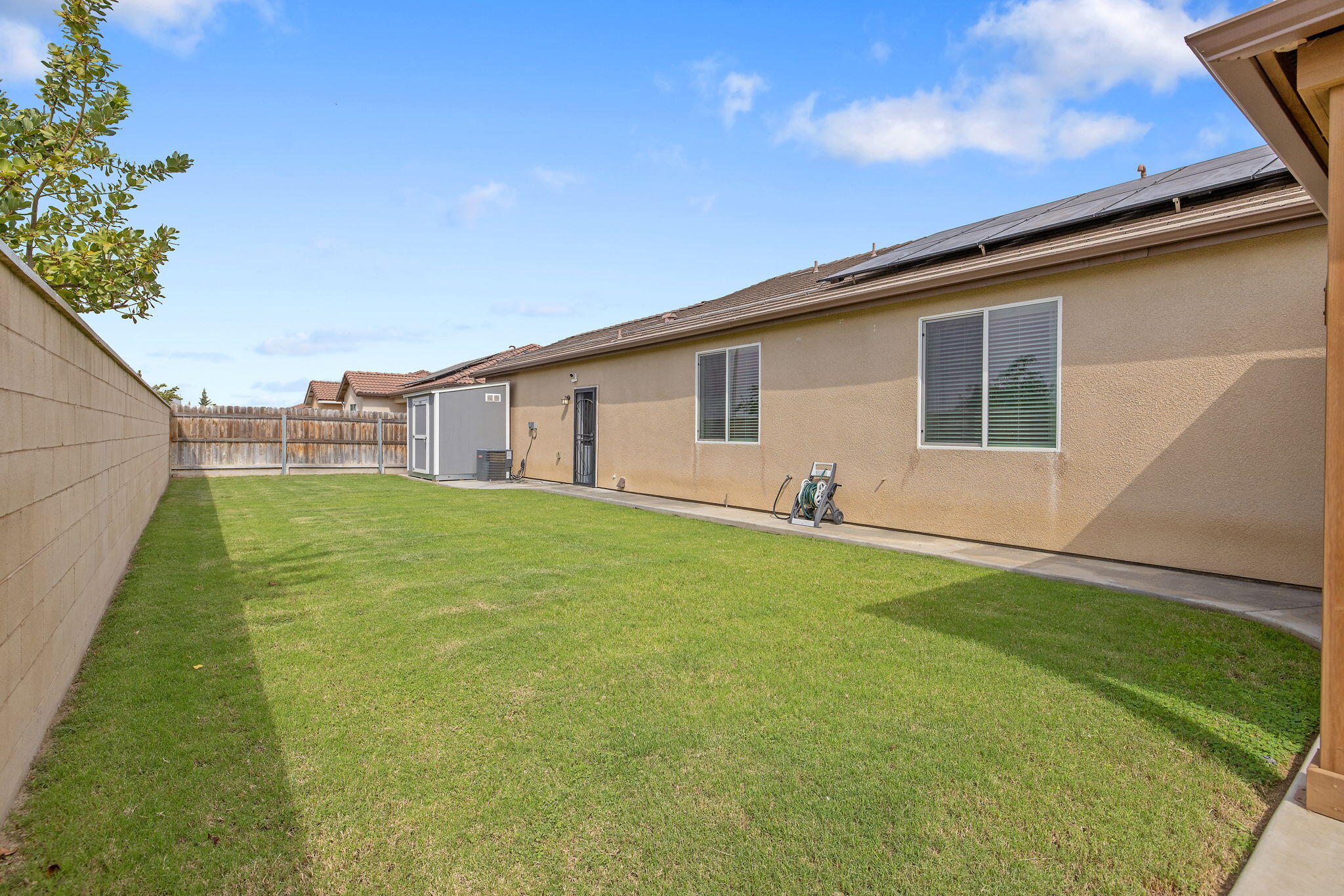 3159 Manchester St, Tulare, CA 93274