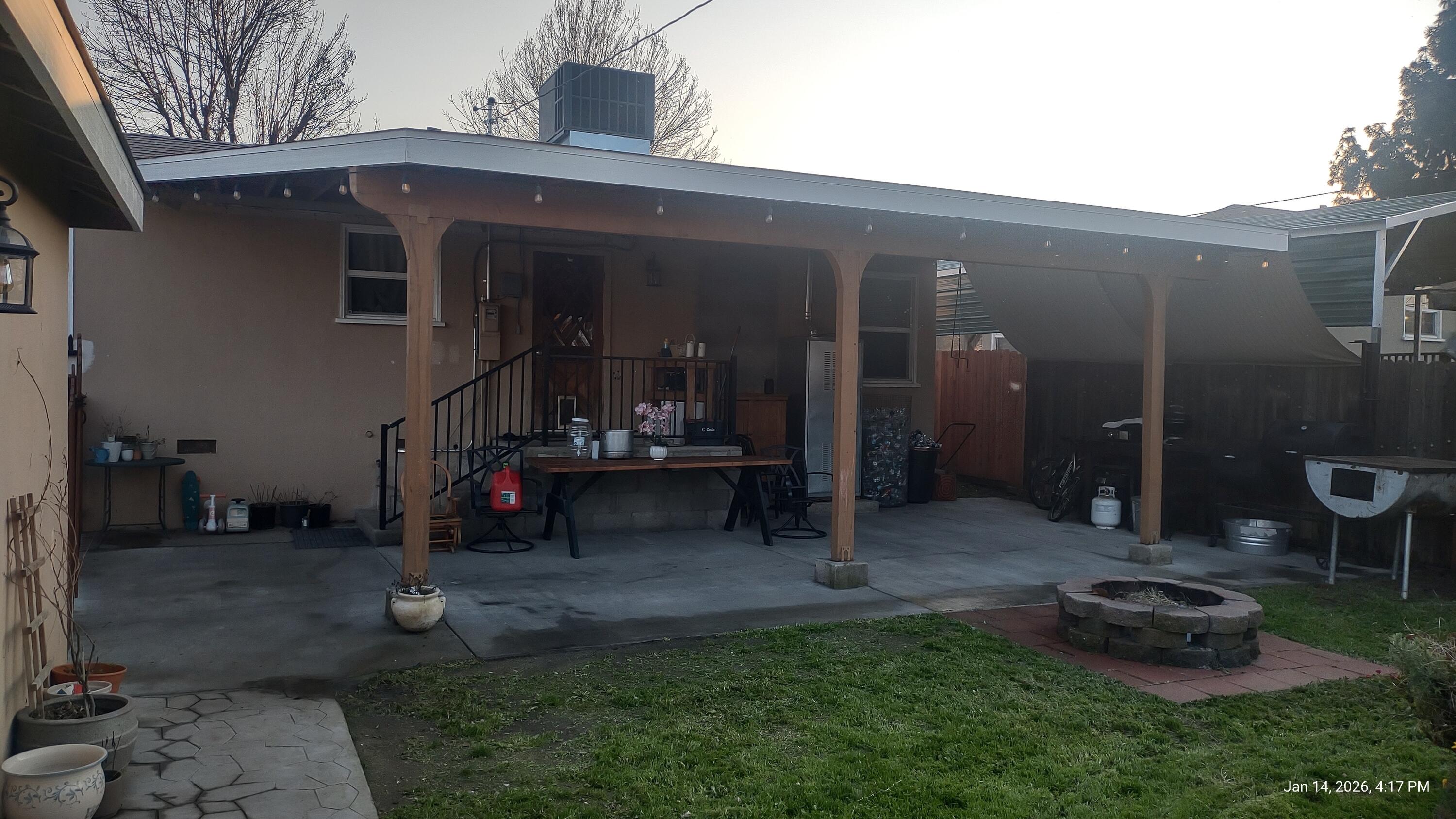 204 W Kanai Ave, Porterville, CA 93257