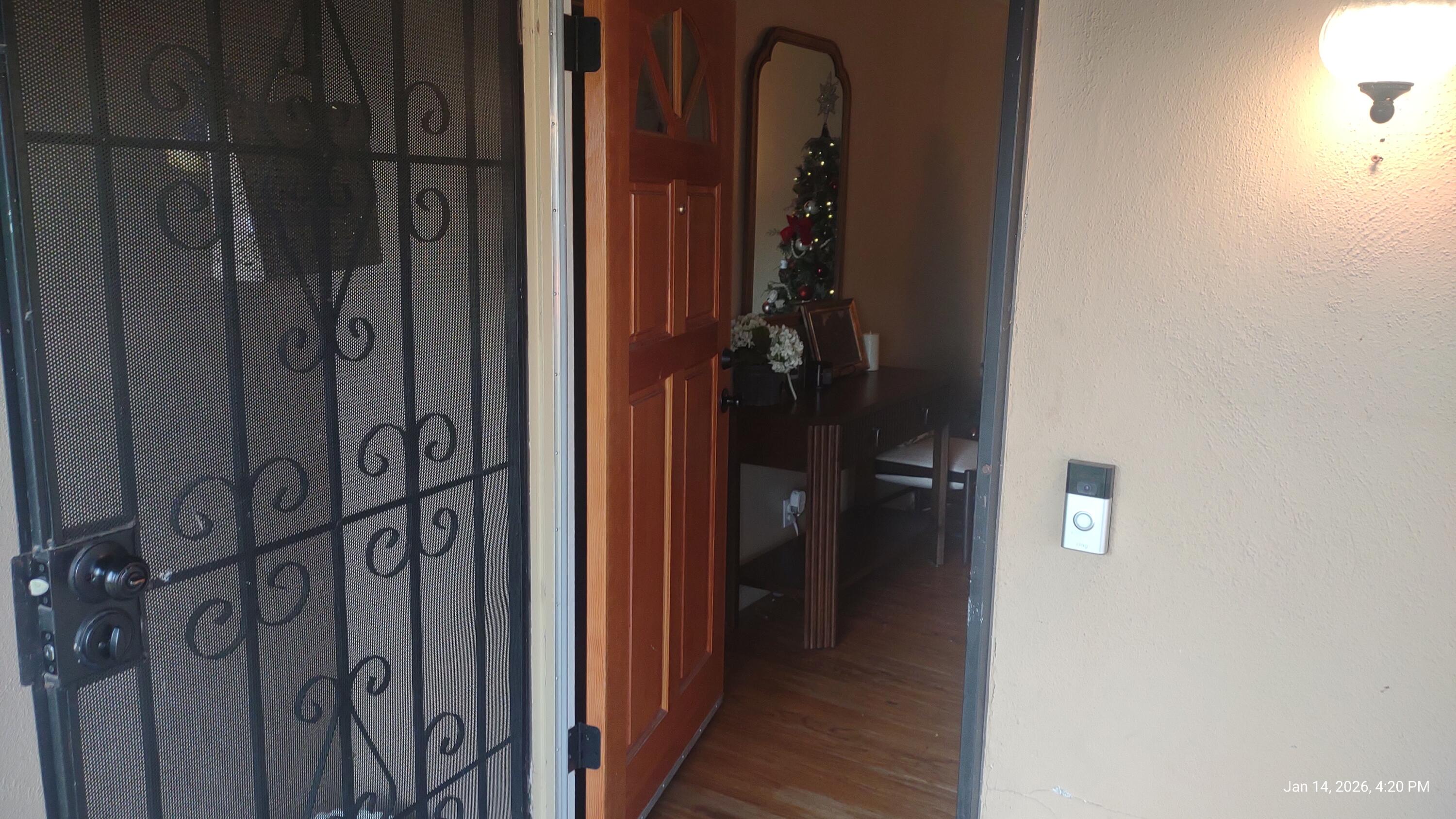 204 W Kanai Ave, Porterville, CA 93257