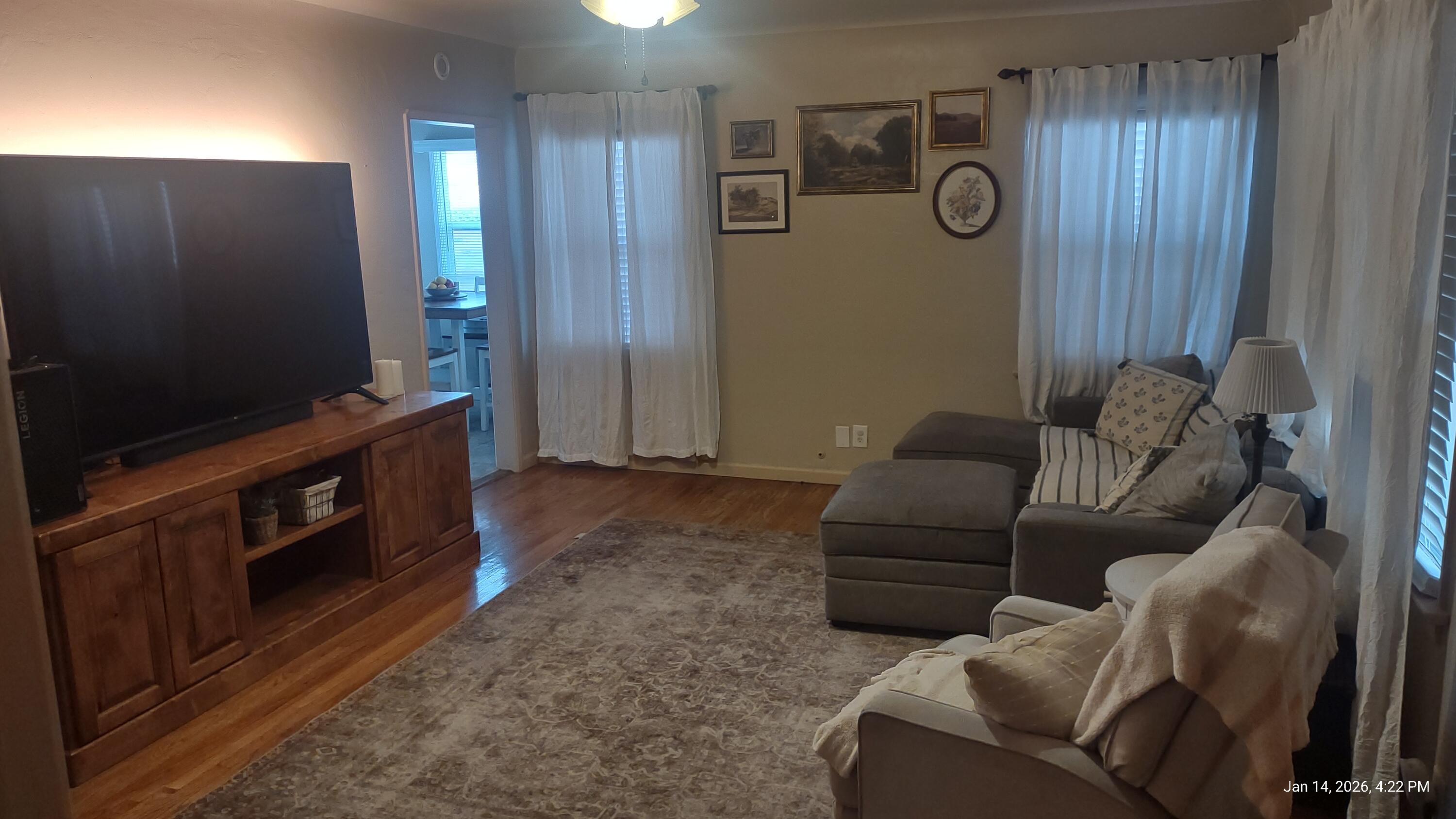 204 W Kanai Ave, Porterville, CA 93257