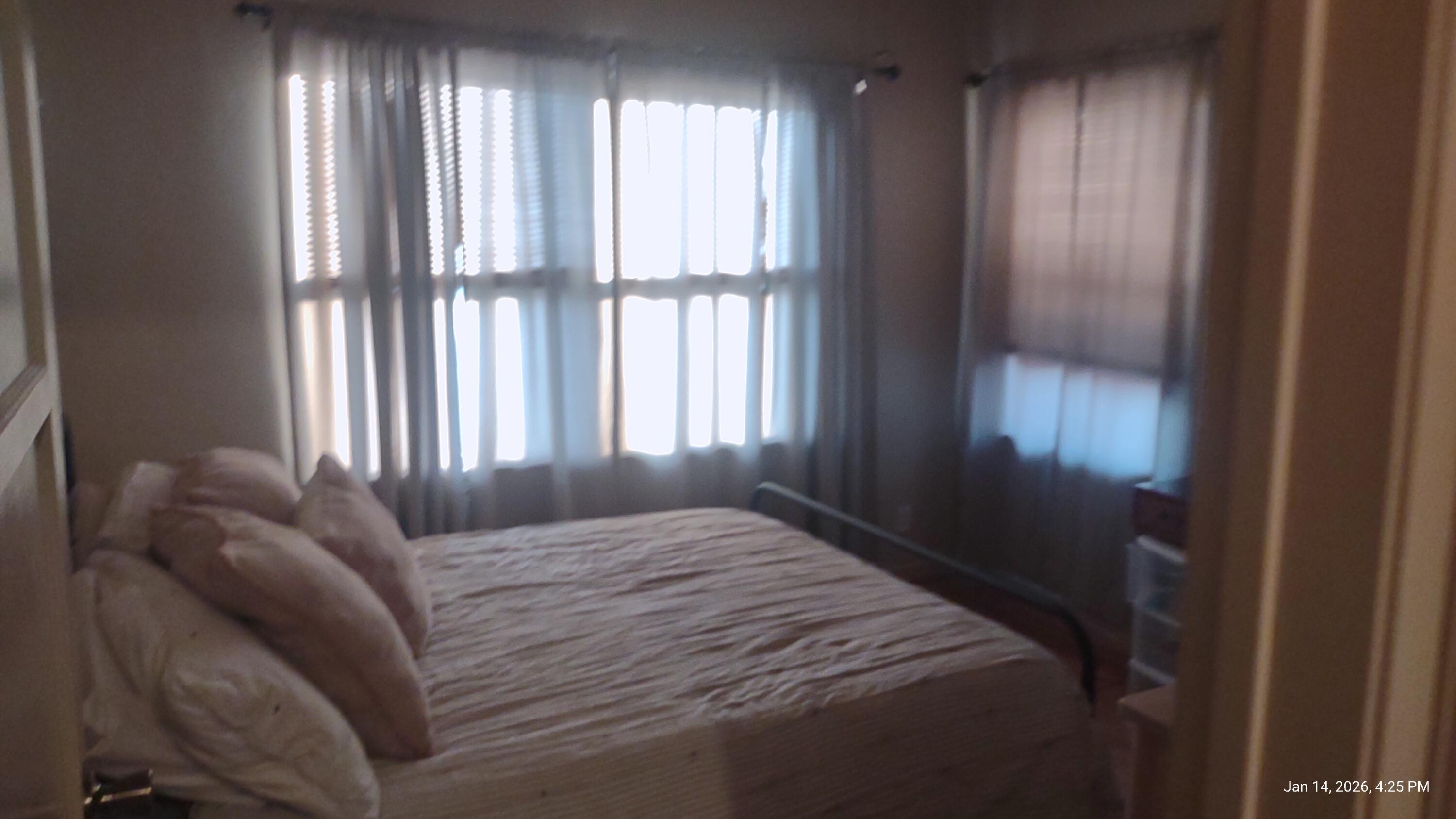 204 W Kanai Ave, Porterville, CA 93257