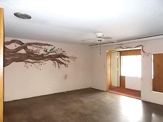 1010 N Turner St, Visalia, CA 93291