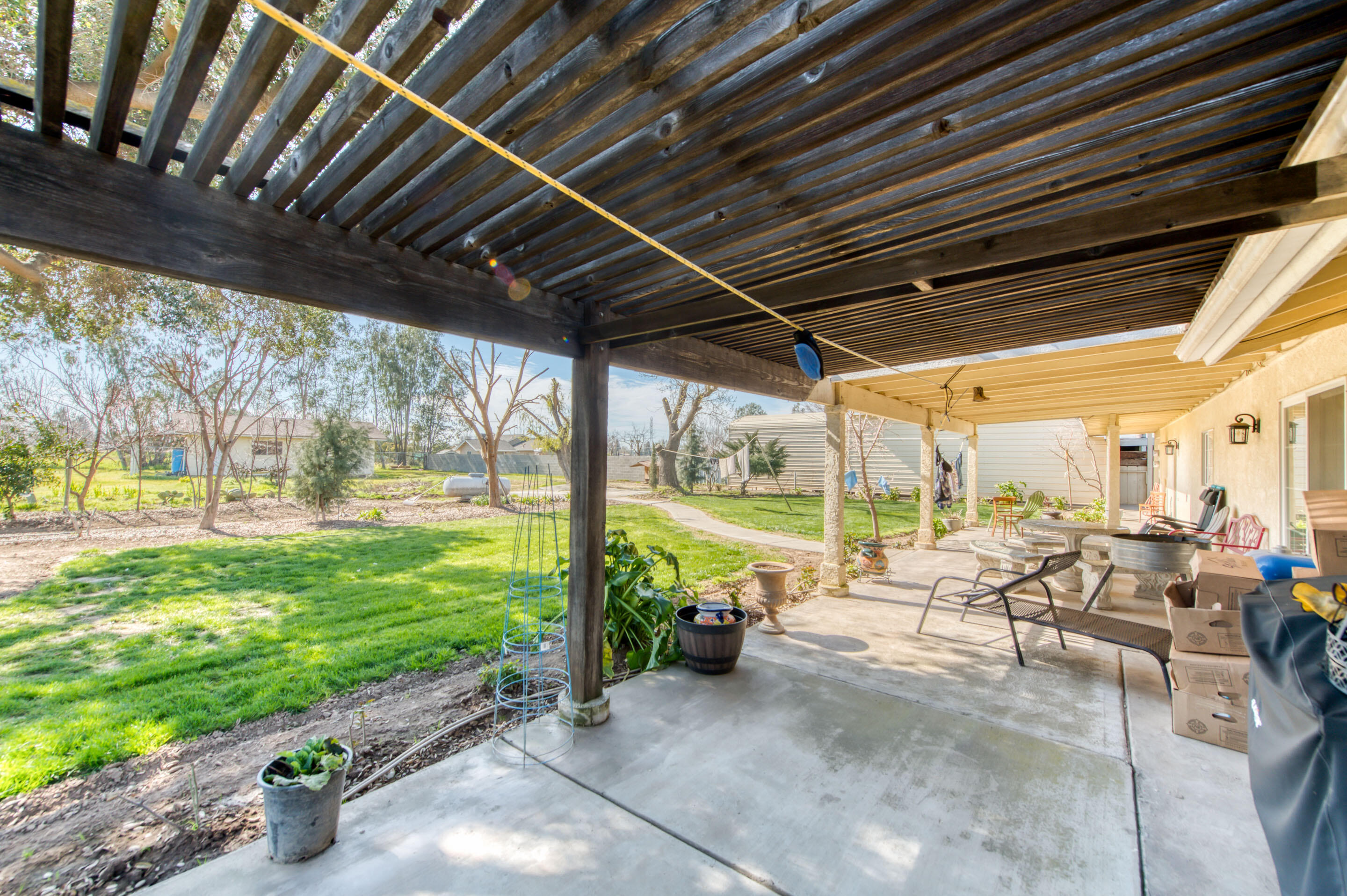 25540 Lynn Pl #B, Madera, CA 93638
