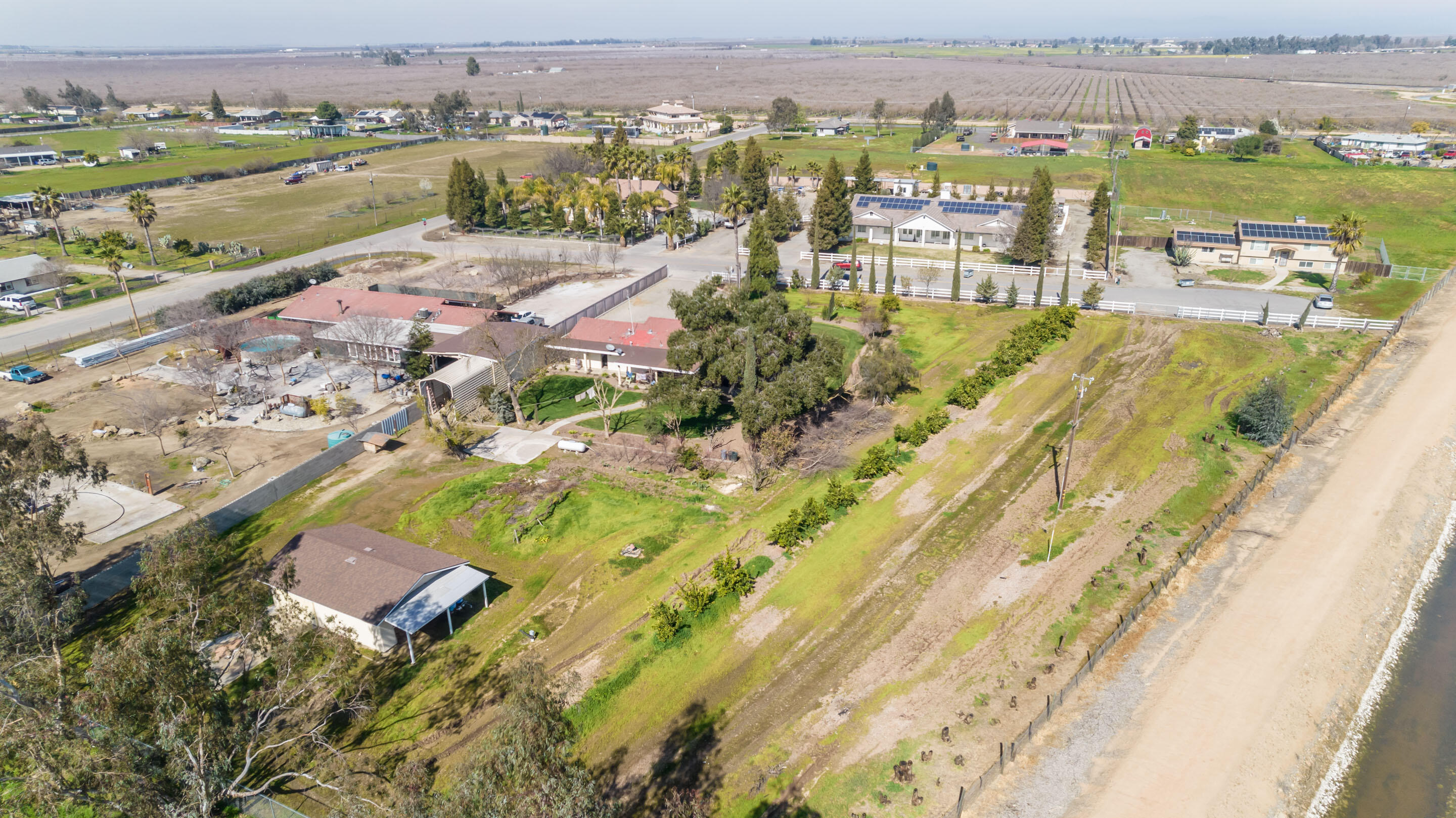 25540 Lynn Pl #B, Madera, CA 93638