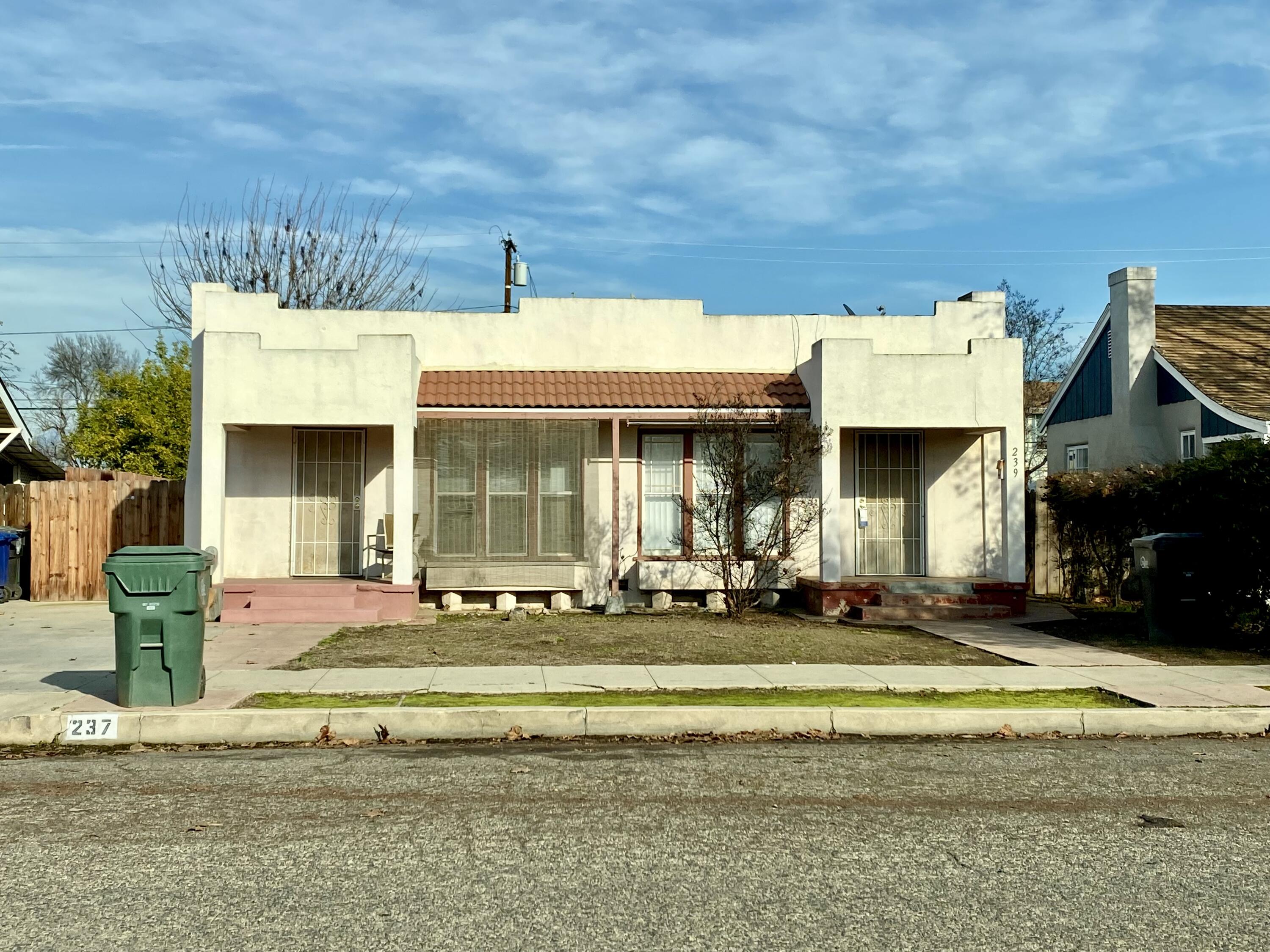 237 S C St, Exeter, CA 93221