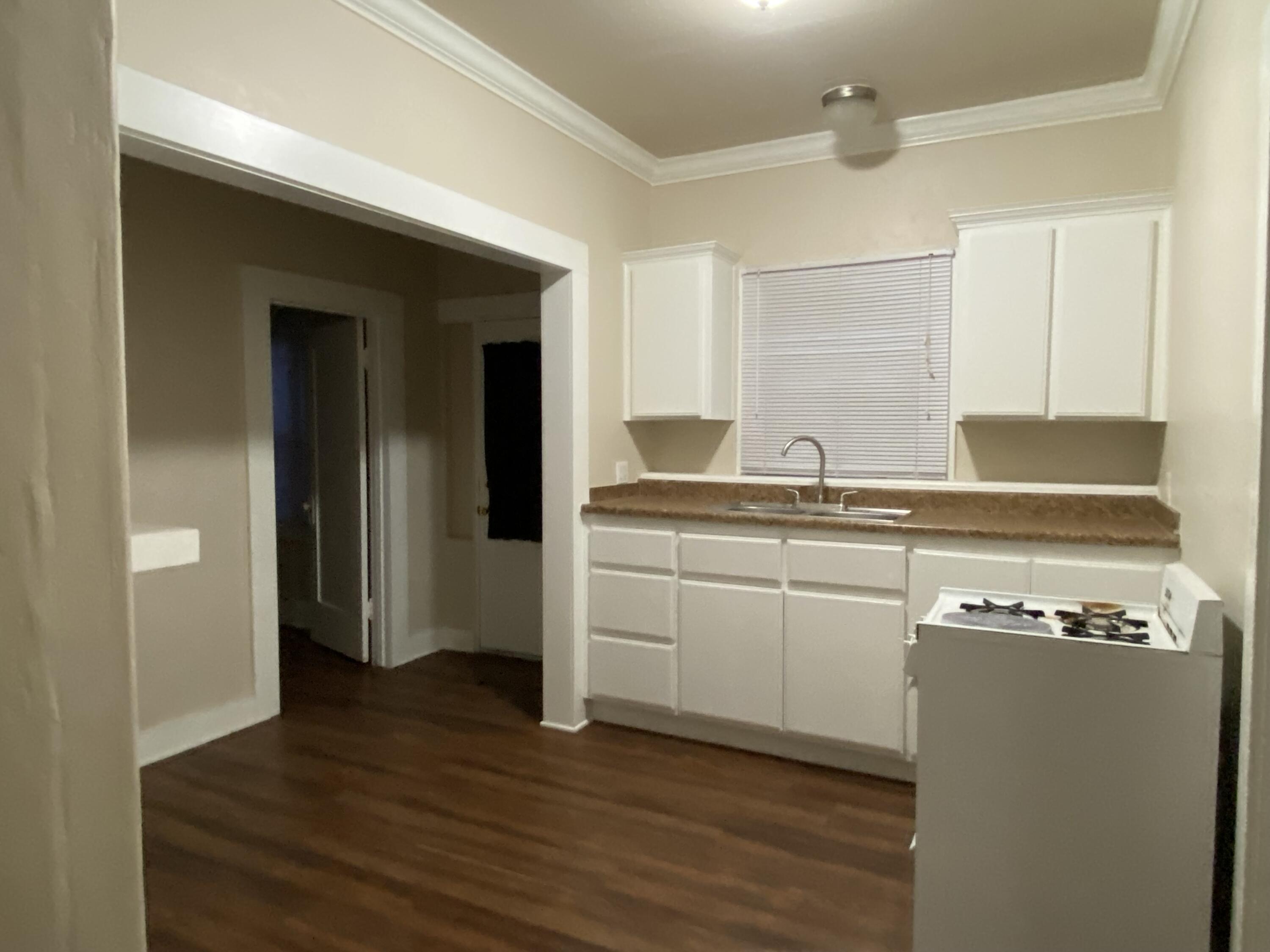 237 S C St, Exeter, CA 93221