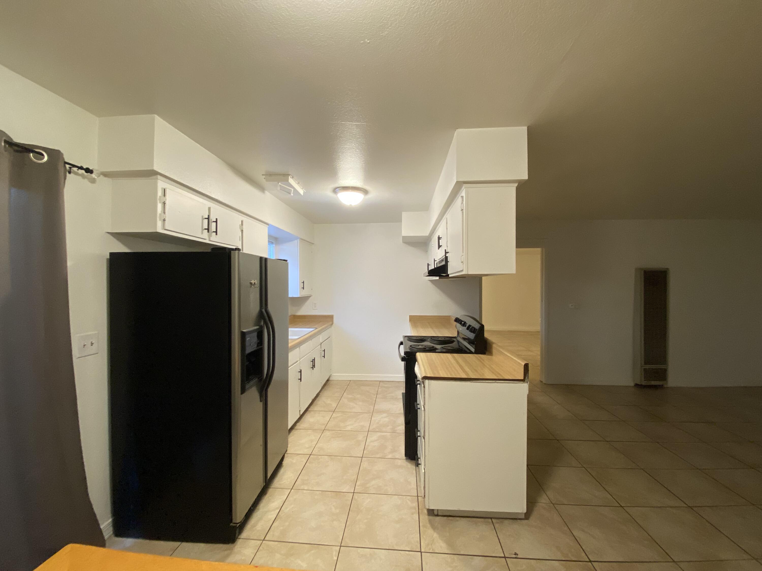 237 S C St, Exeter, CA 93221