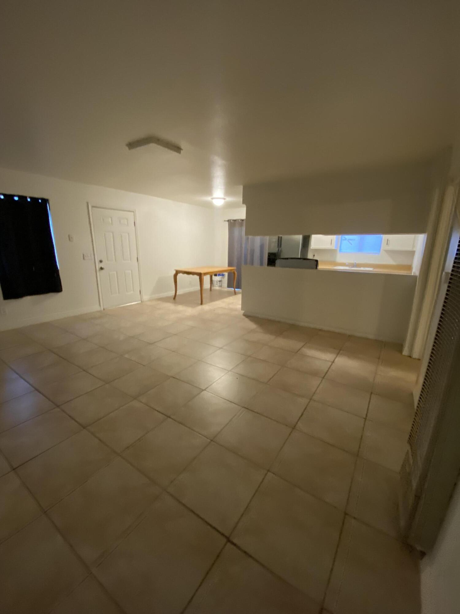 237 S C St, Exeter, CA 93221