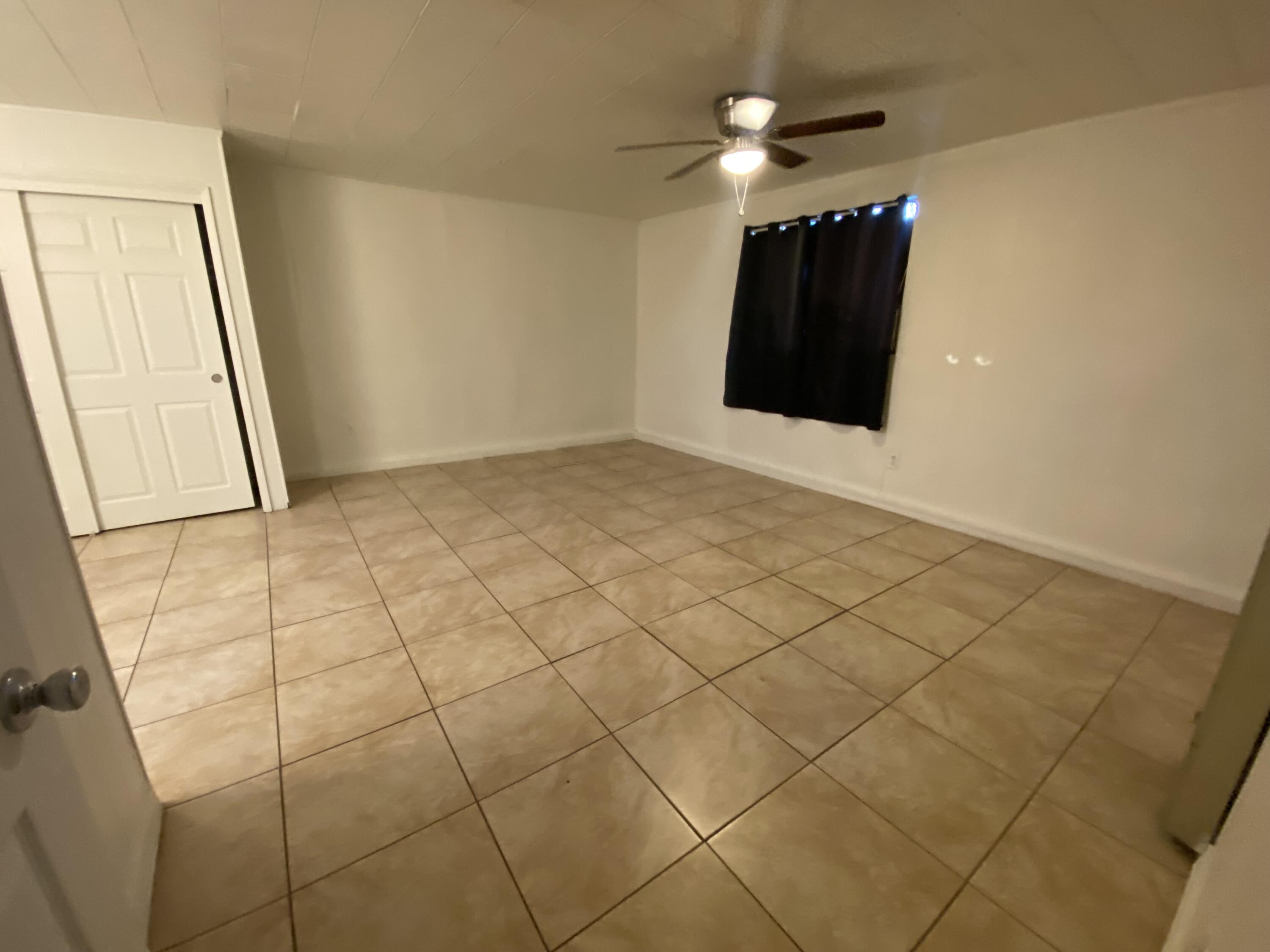 237 S C St, Exeter, CA 93221