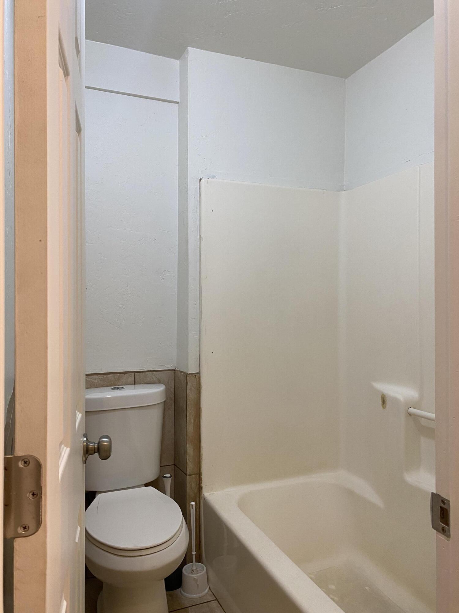 237 S C St, Exeter, CA 93221