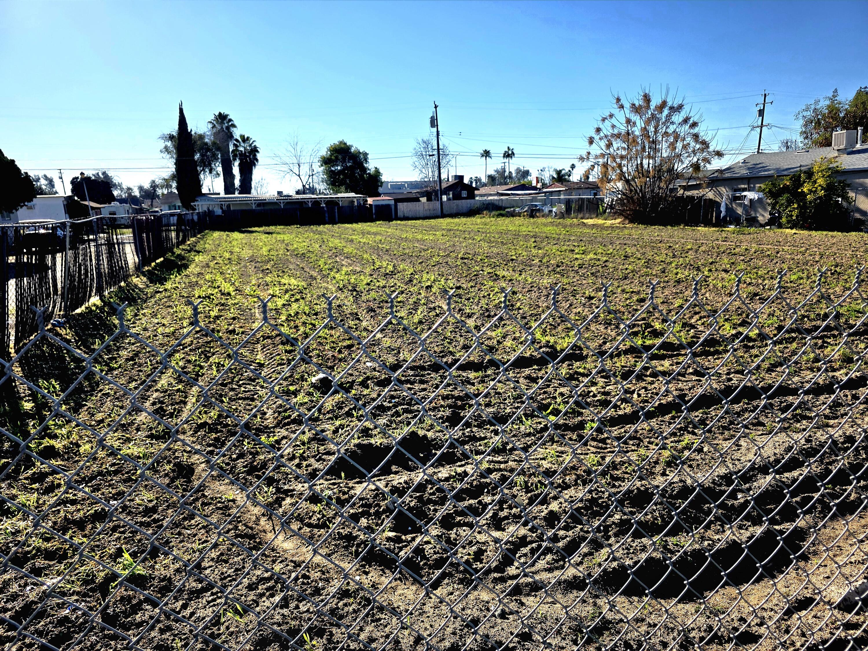 2331 W Front St, Selma, CA 93662