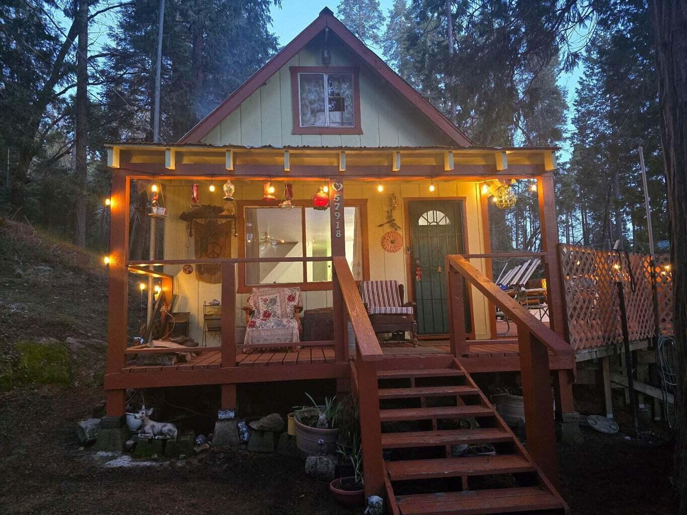 57918 Redwood Trl, Badger, CA 93603