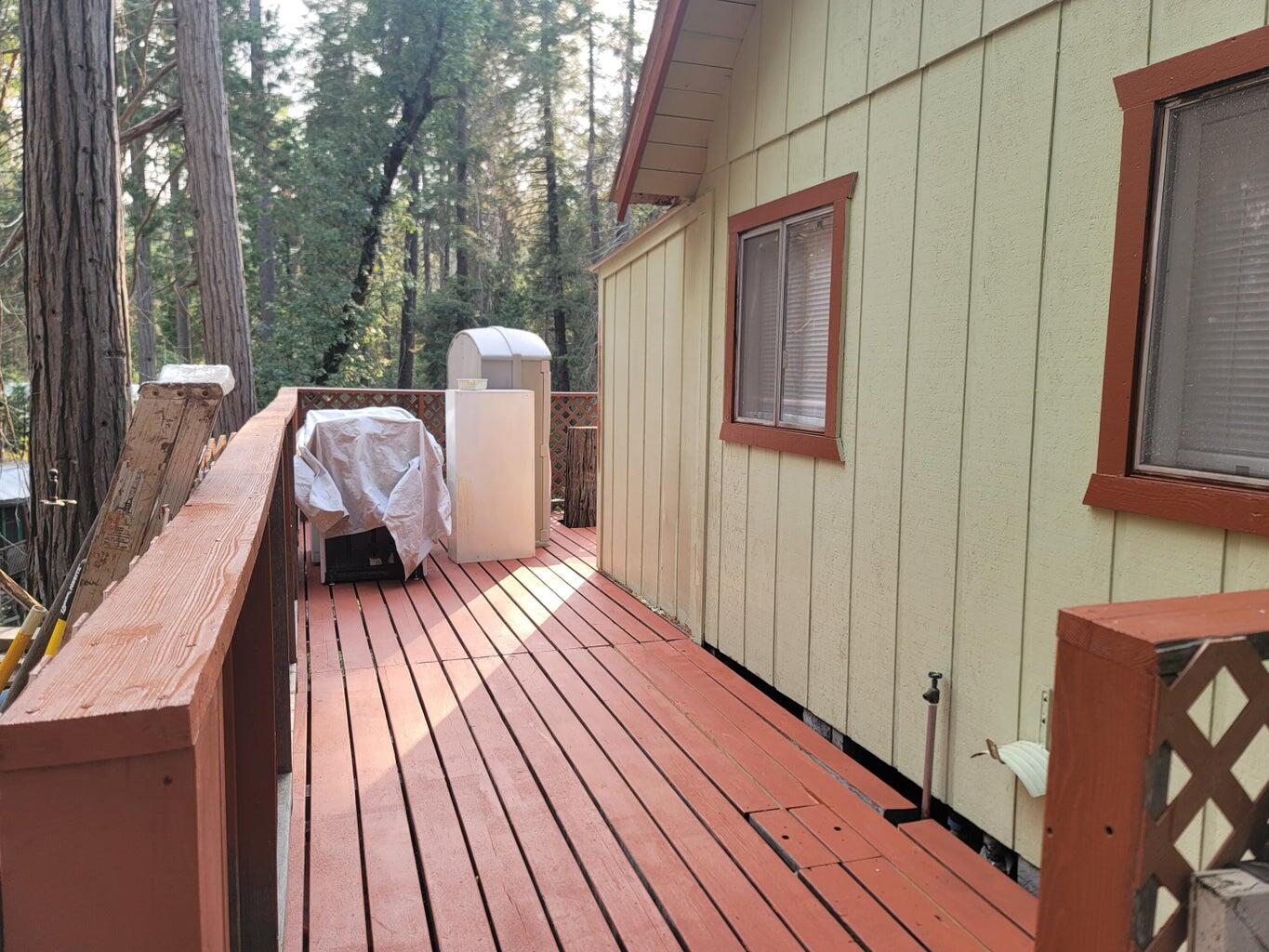 57918 Redwood Trl, Badger, CA 93603