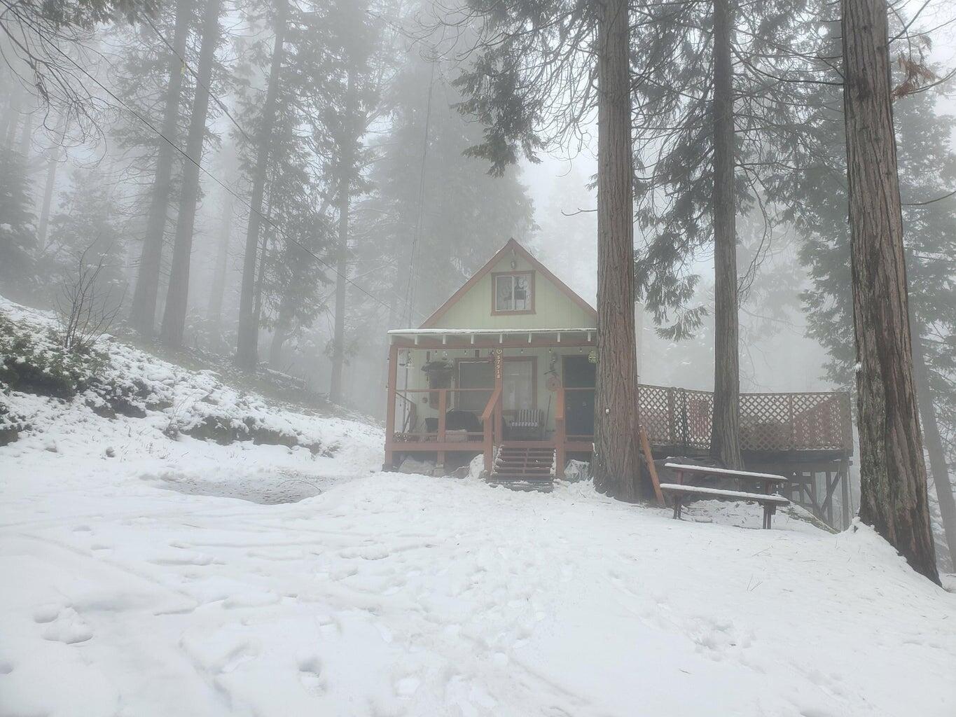 57918 Redwood Trl, Badger, CA 93603