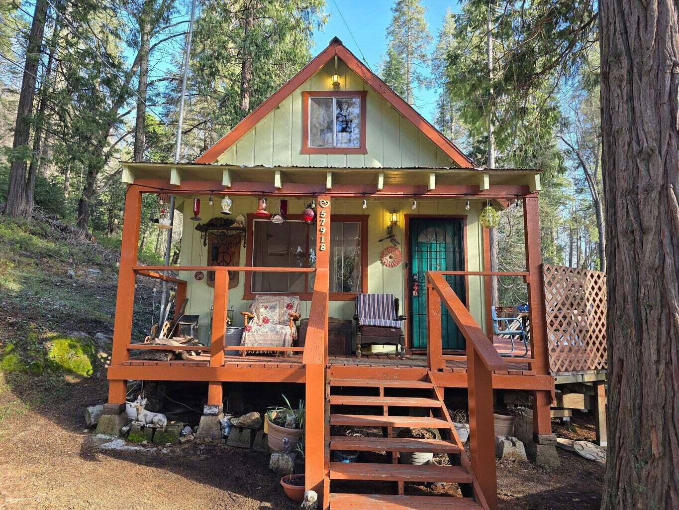 57918 Redwood Trl, Badger, CA 93603