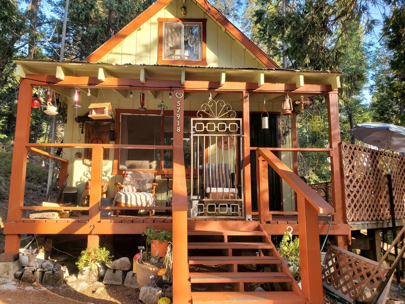 57918 Redwood Trl, Badger, CA 93603