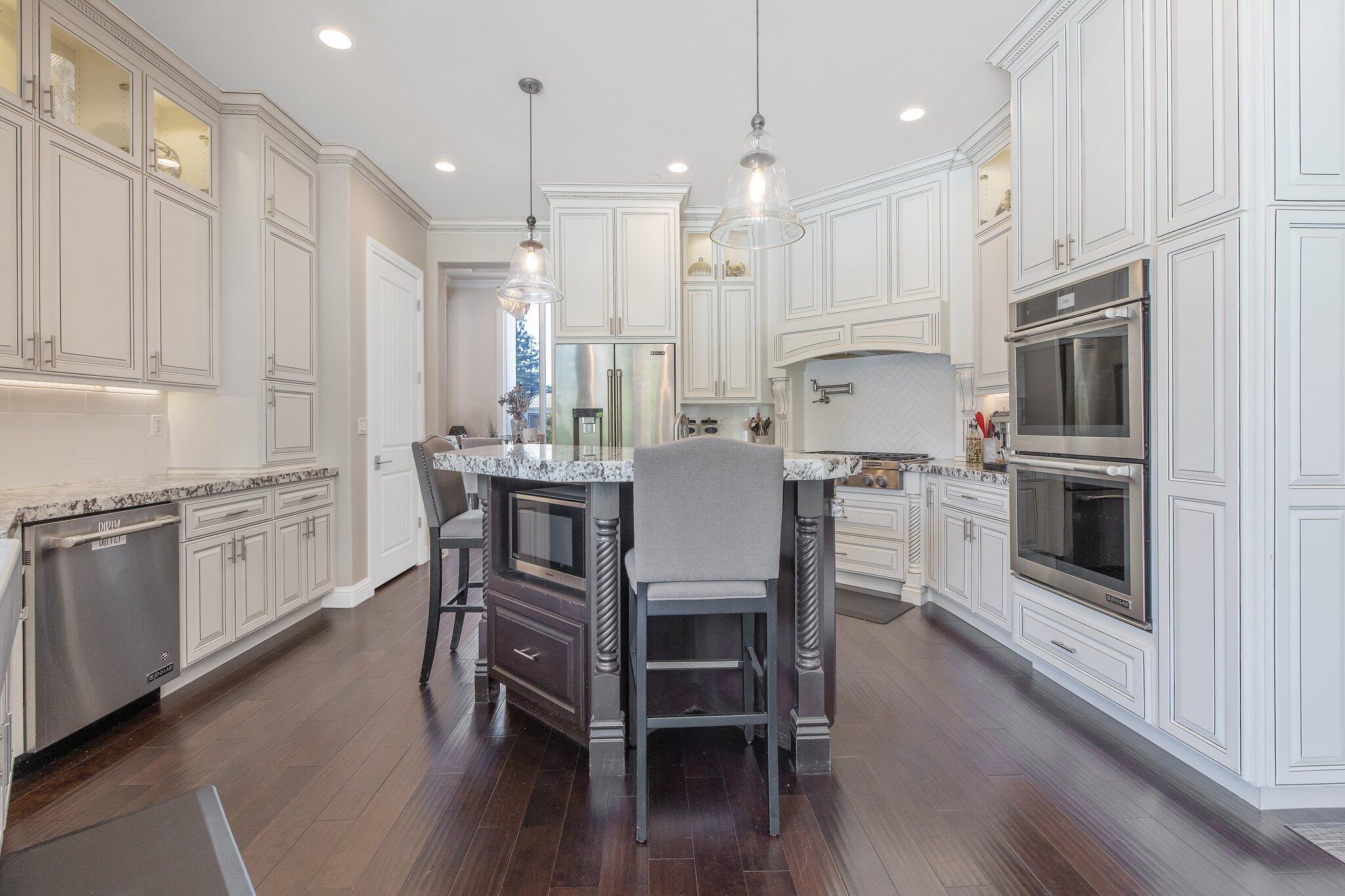 6702 W Harter Ave, Visalia, CA 93277