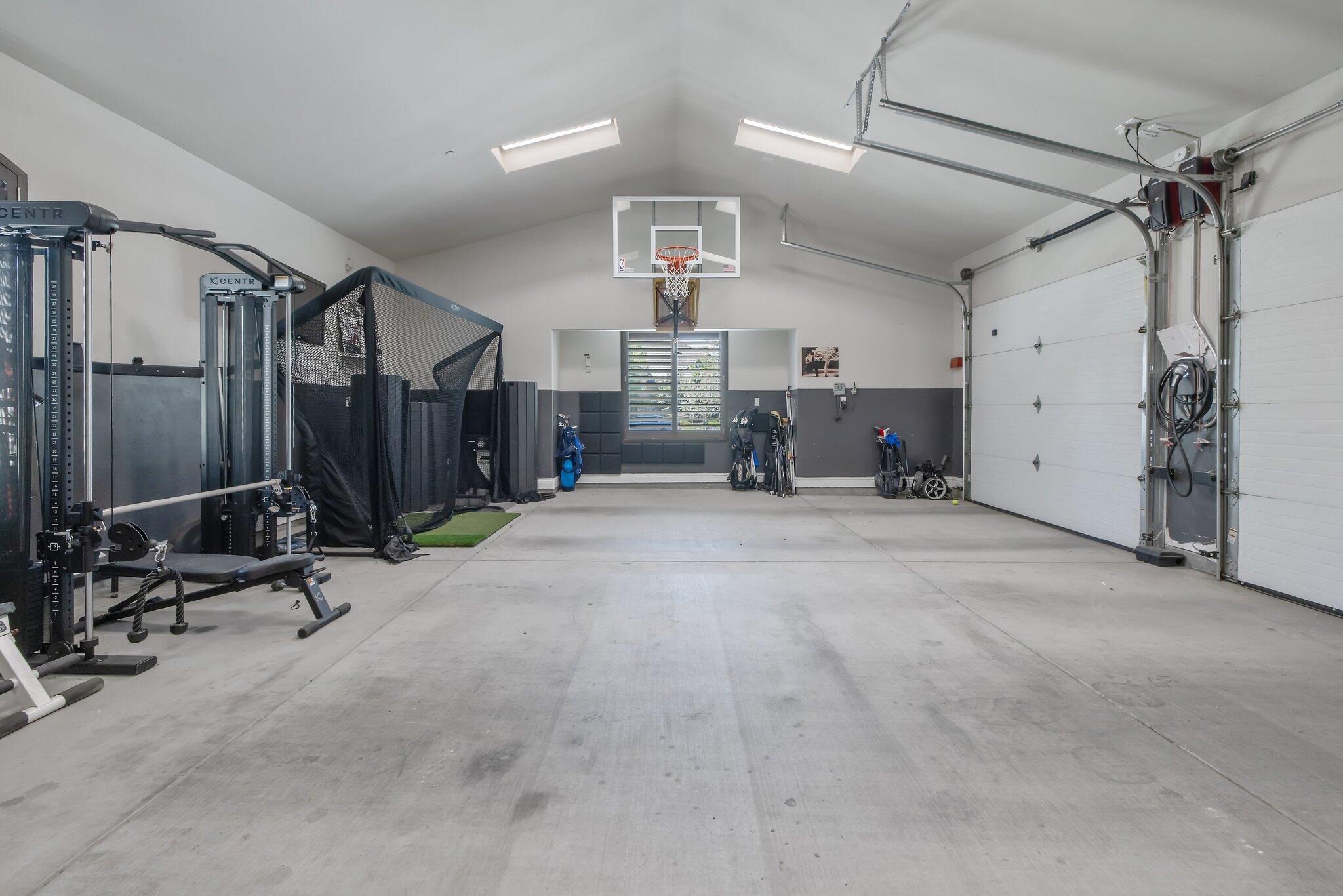 6702 W Harter Ave, Visalia, CA 93277