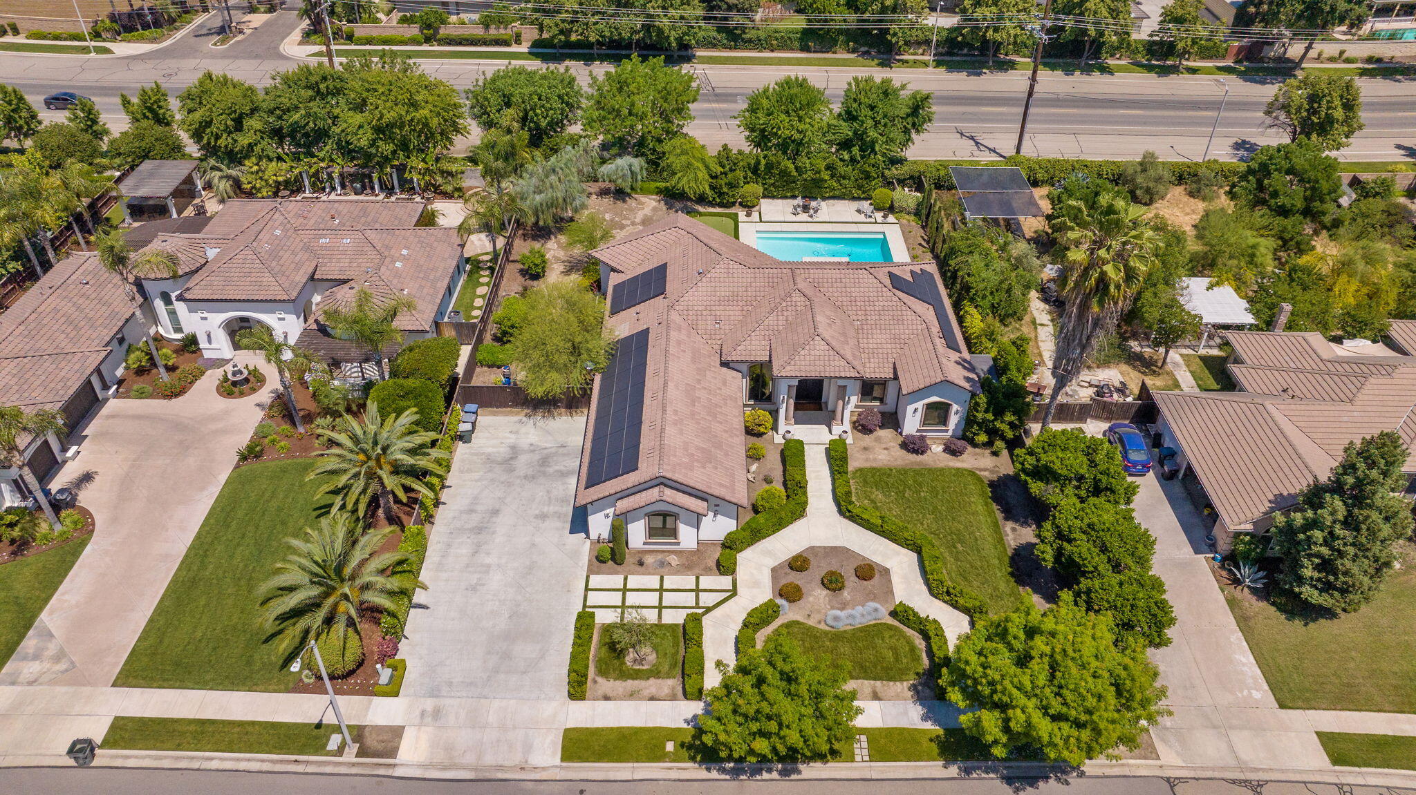 6702 W Harter Ave, Visalia, CA 93277