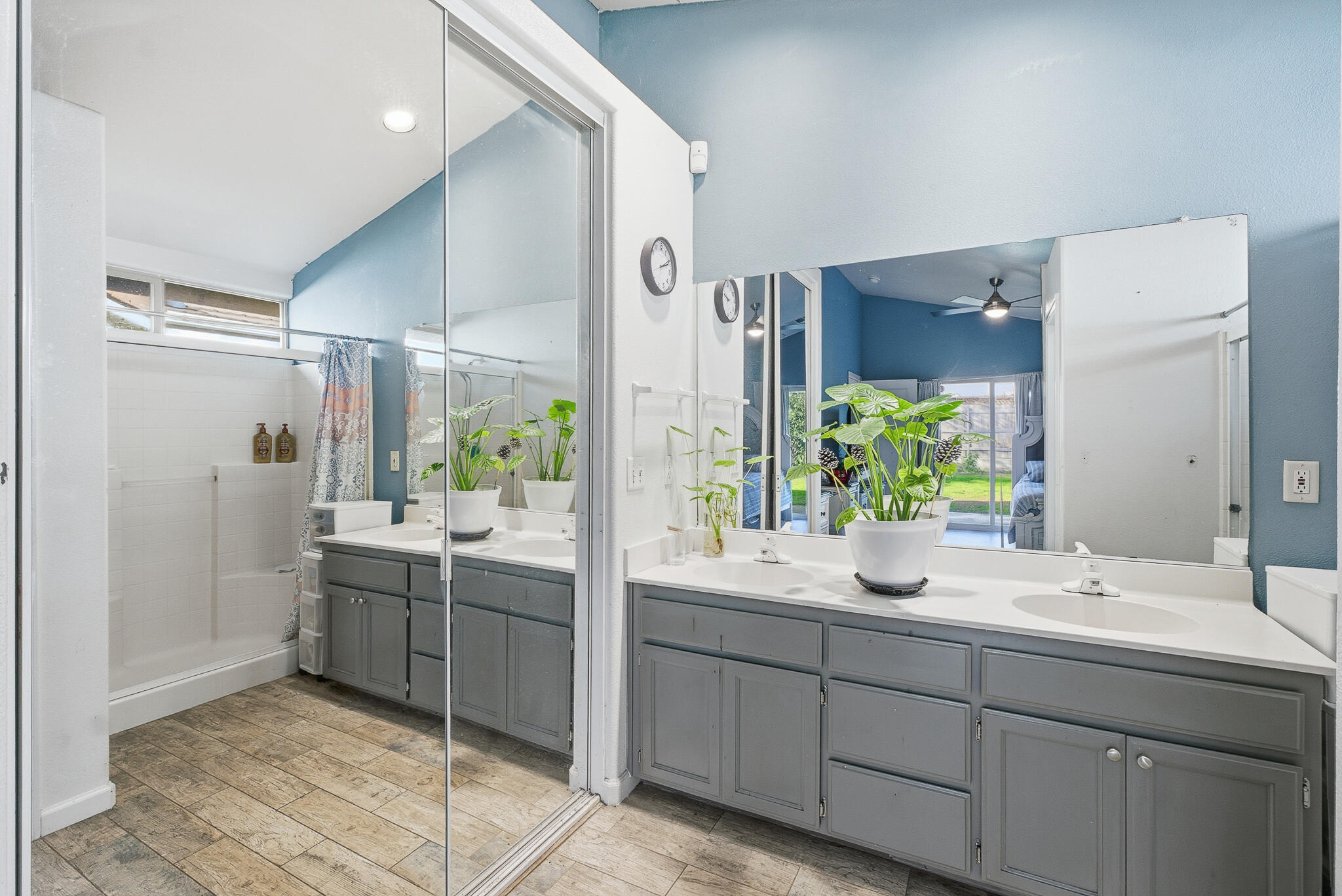 3204 S Cain St, Visalia, CA 93292