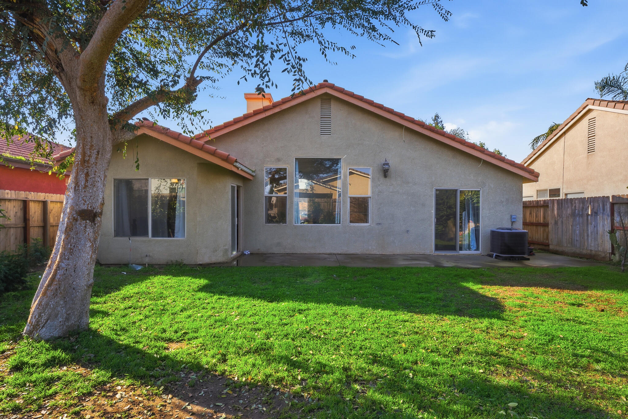 3204 S Cain St, Visalia, CA 93292