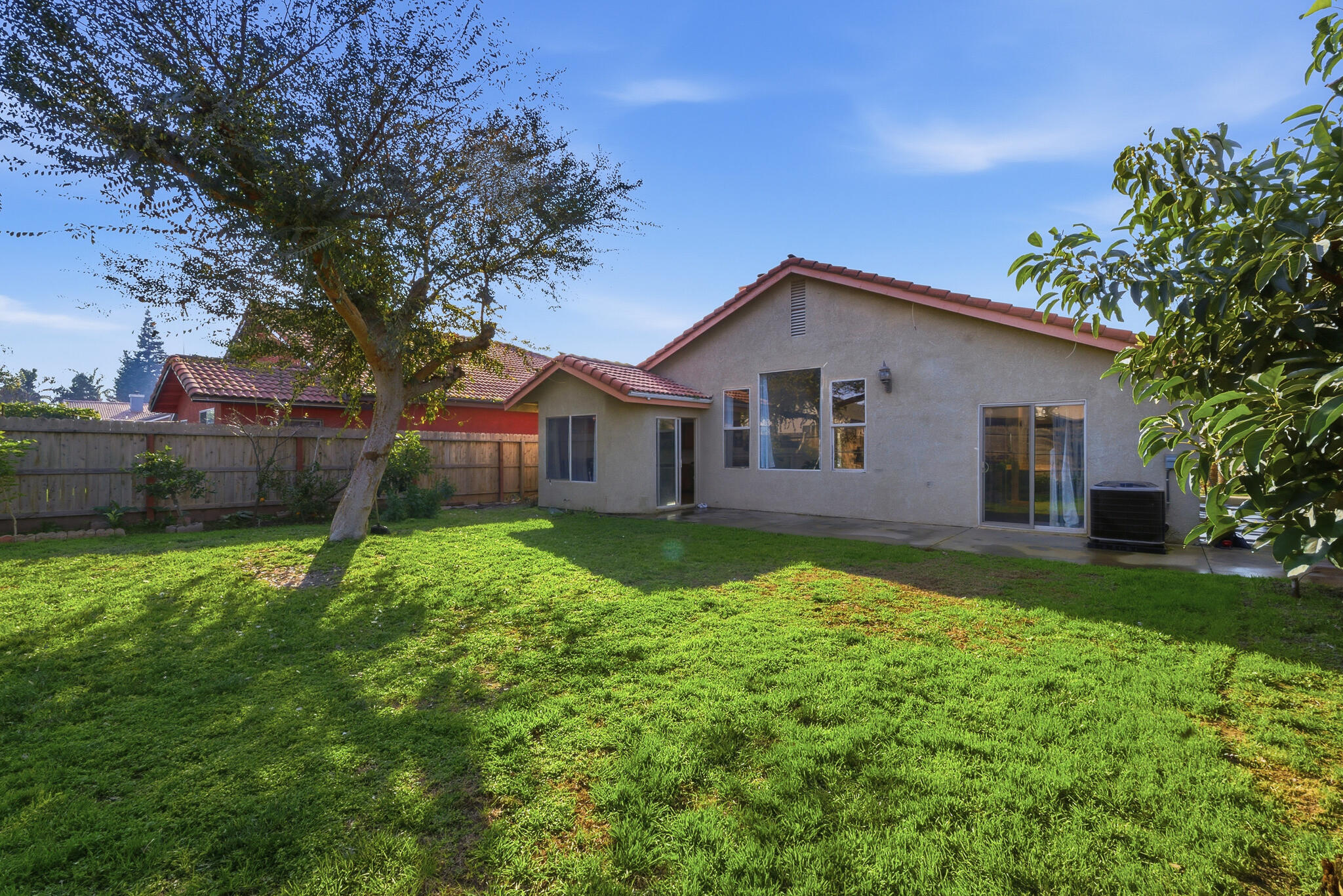 3204 S Cain St, Visalia, CA 93292