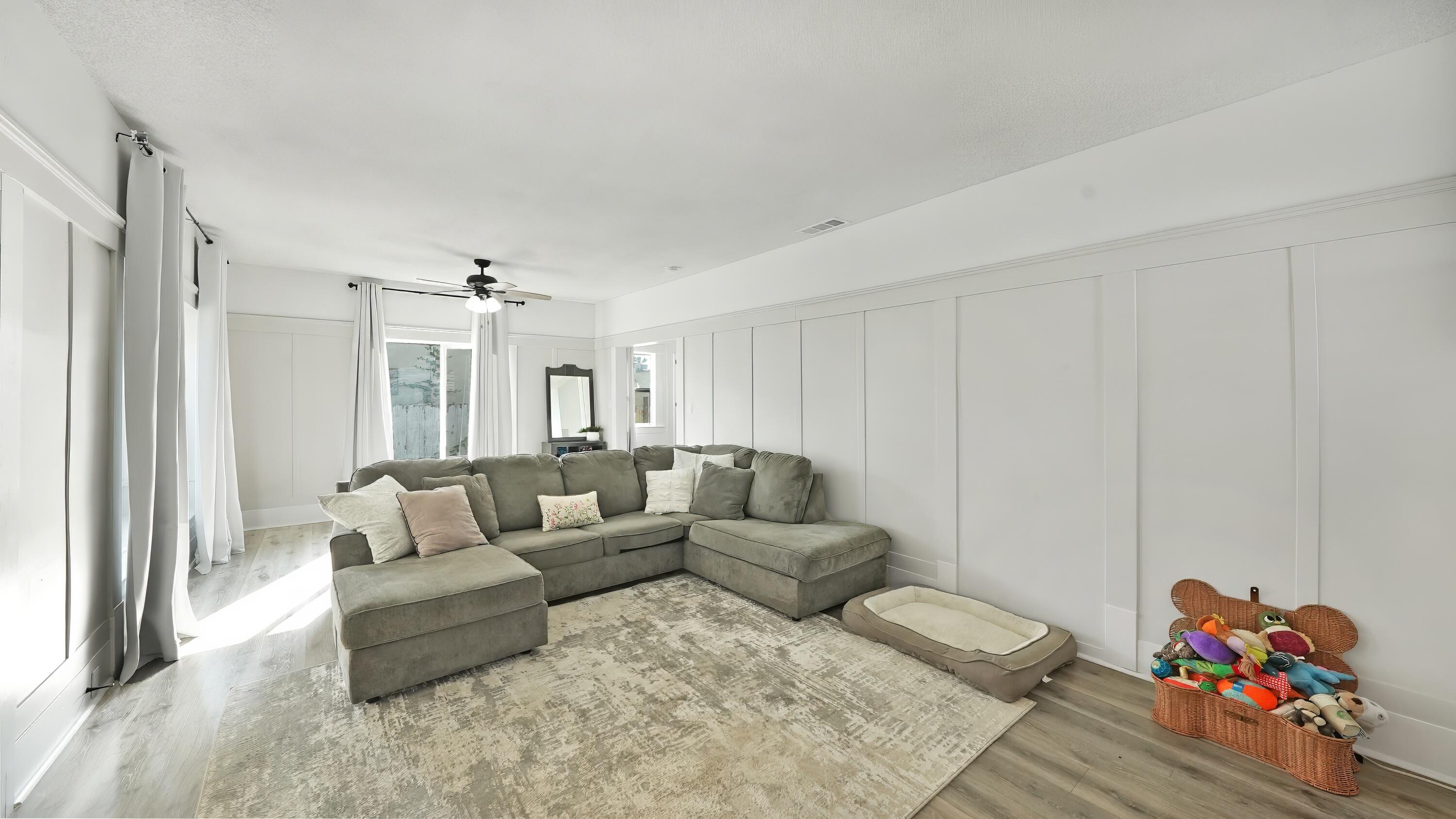 1318 N Redington St, Hanford, CA 93230