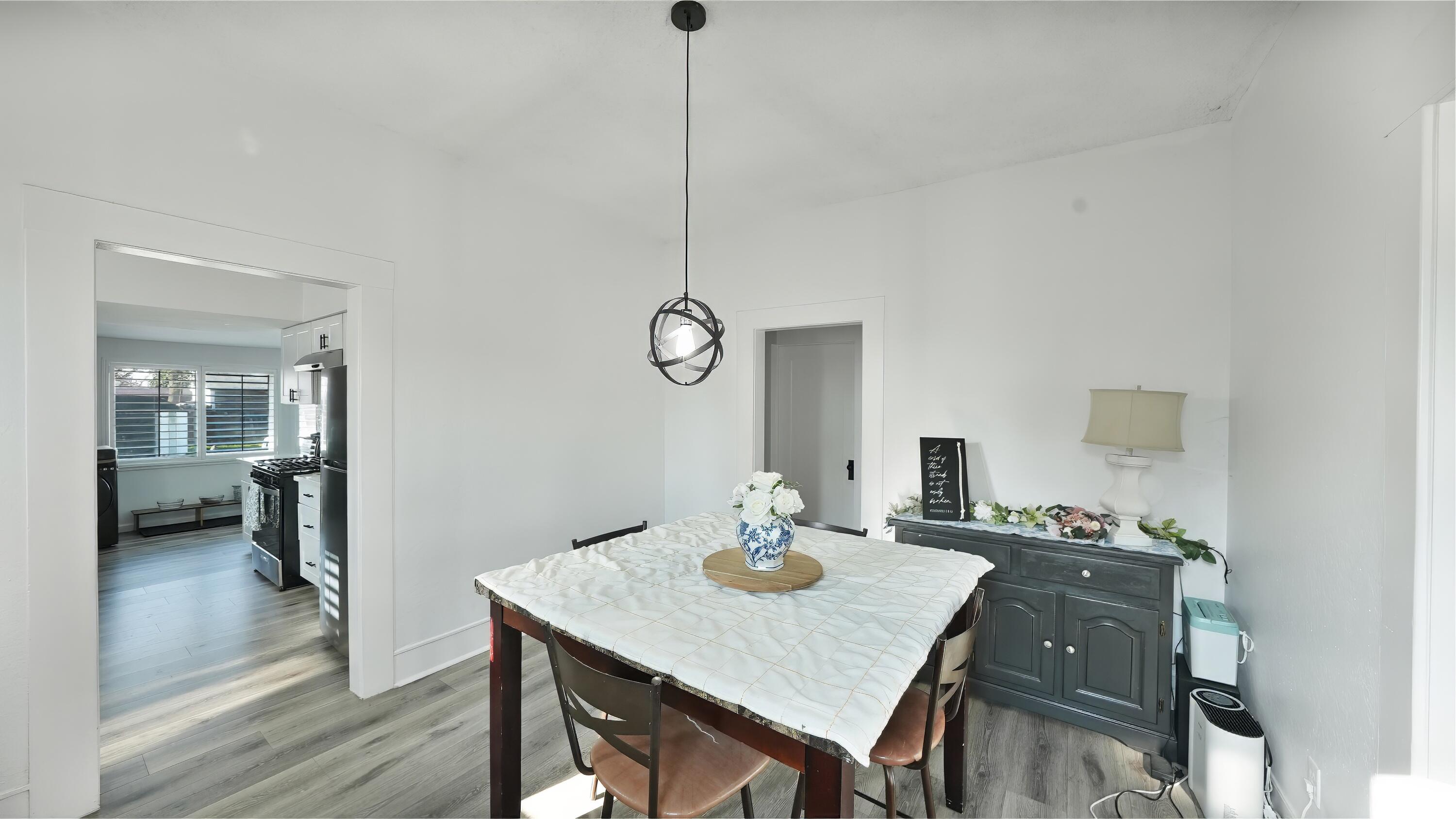 1318 N Redington St, Hanford, CA 93230