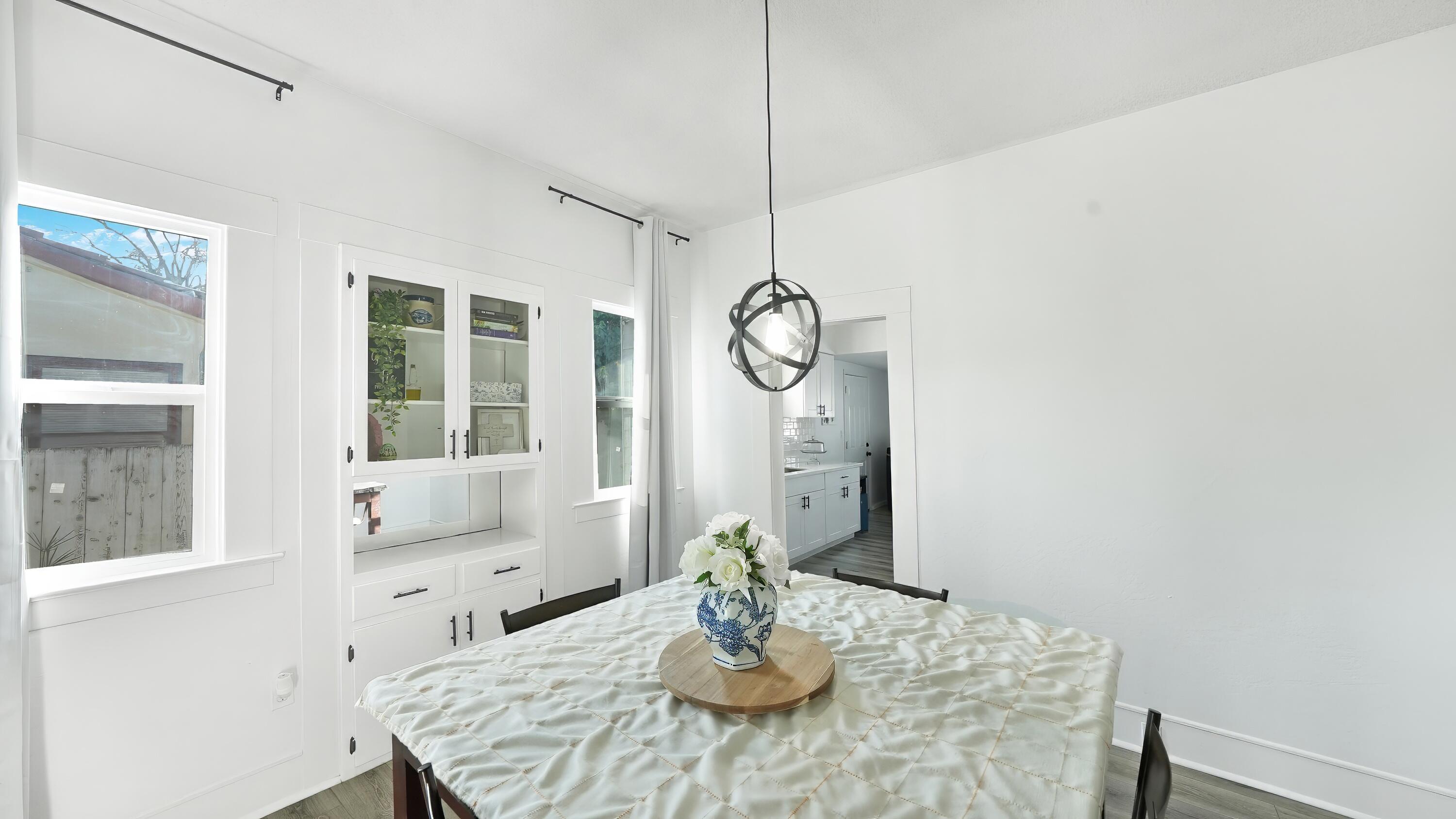 1318 N Redington St, Hanford, CA 93230