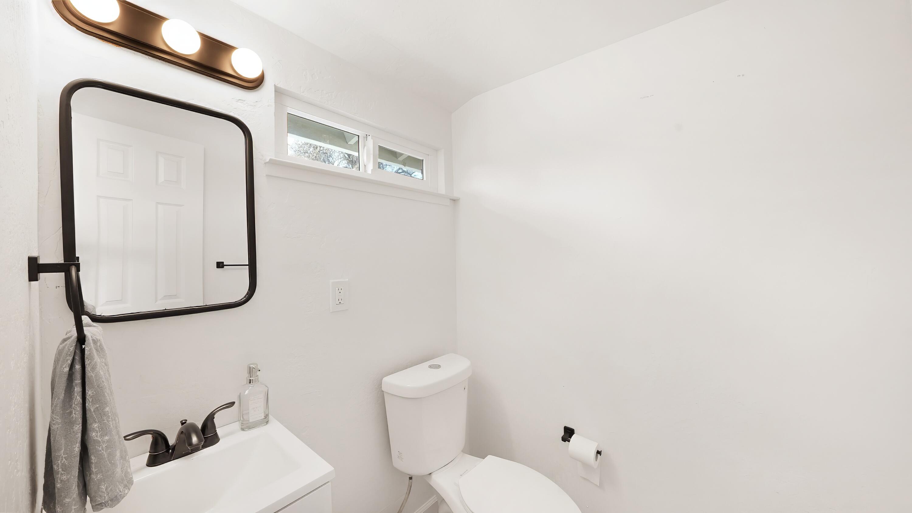 1318 N Redington St, Hanford, CA 93230