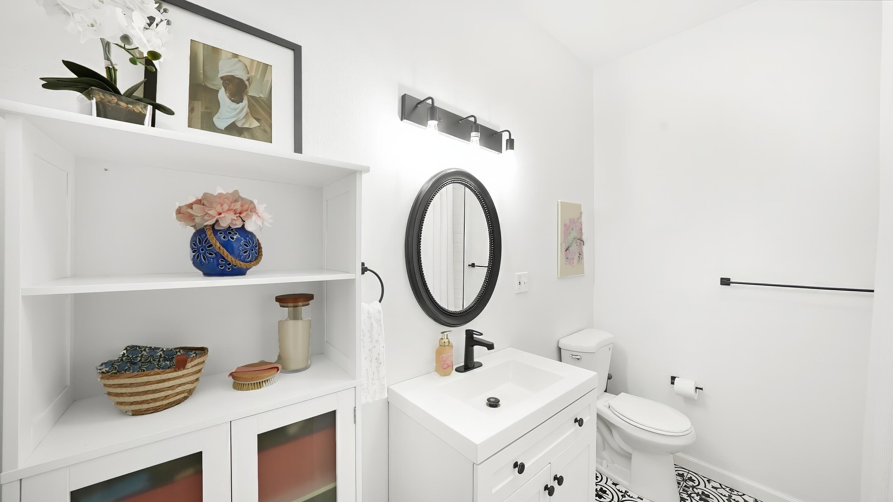 1318 N Redington St, Hanford, CA 93230