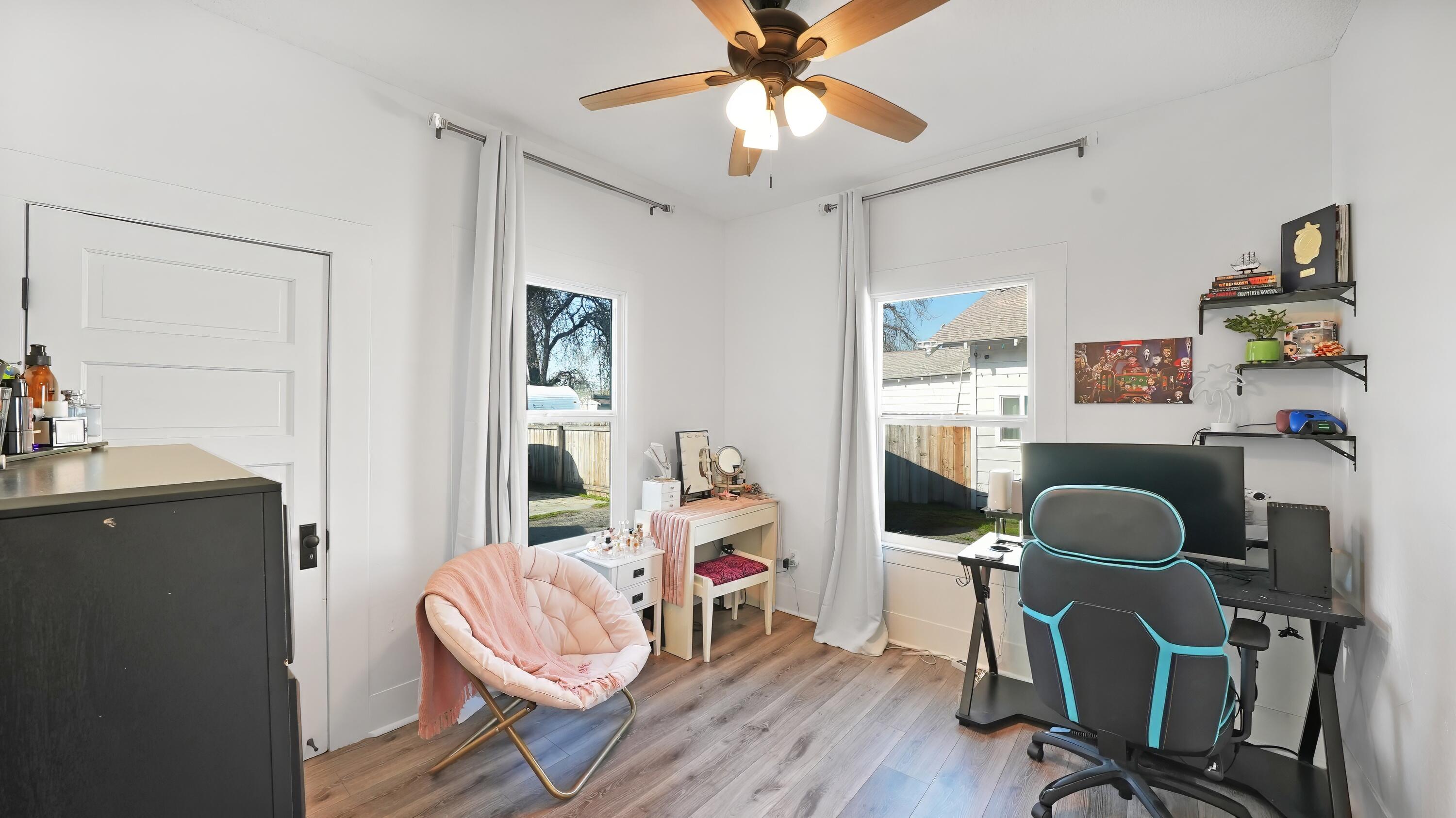 1318 N Redington St, Hanford, CA 93230