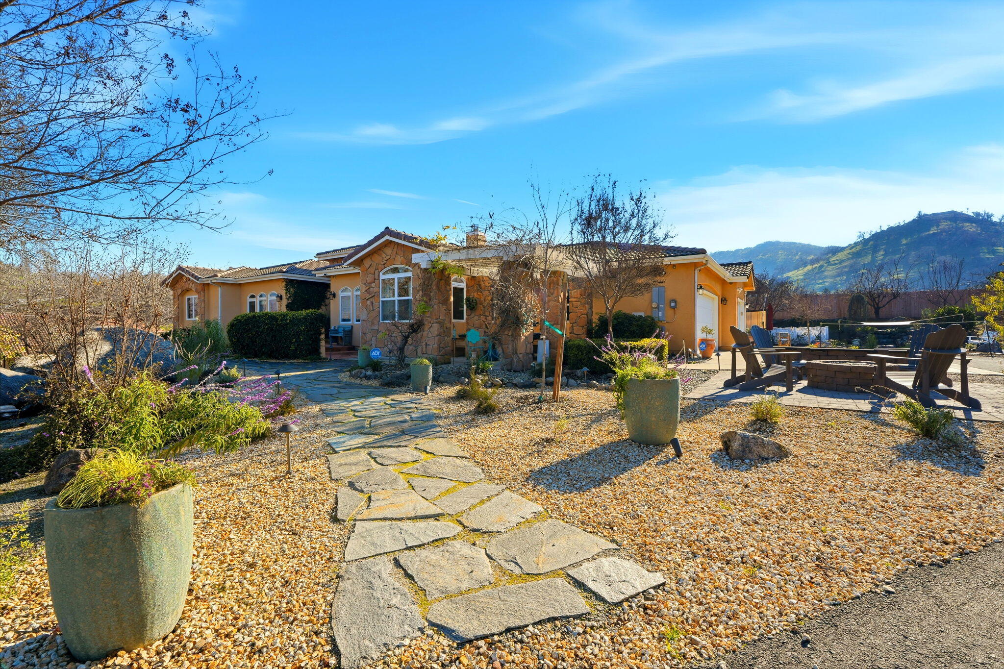 16280 Wardlaw Dr, Springville, CA 93265