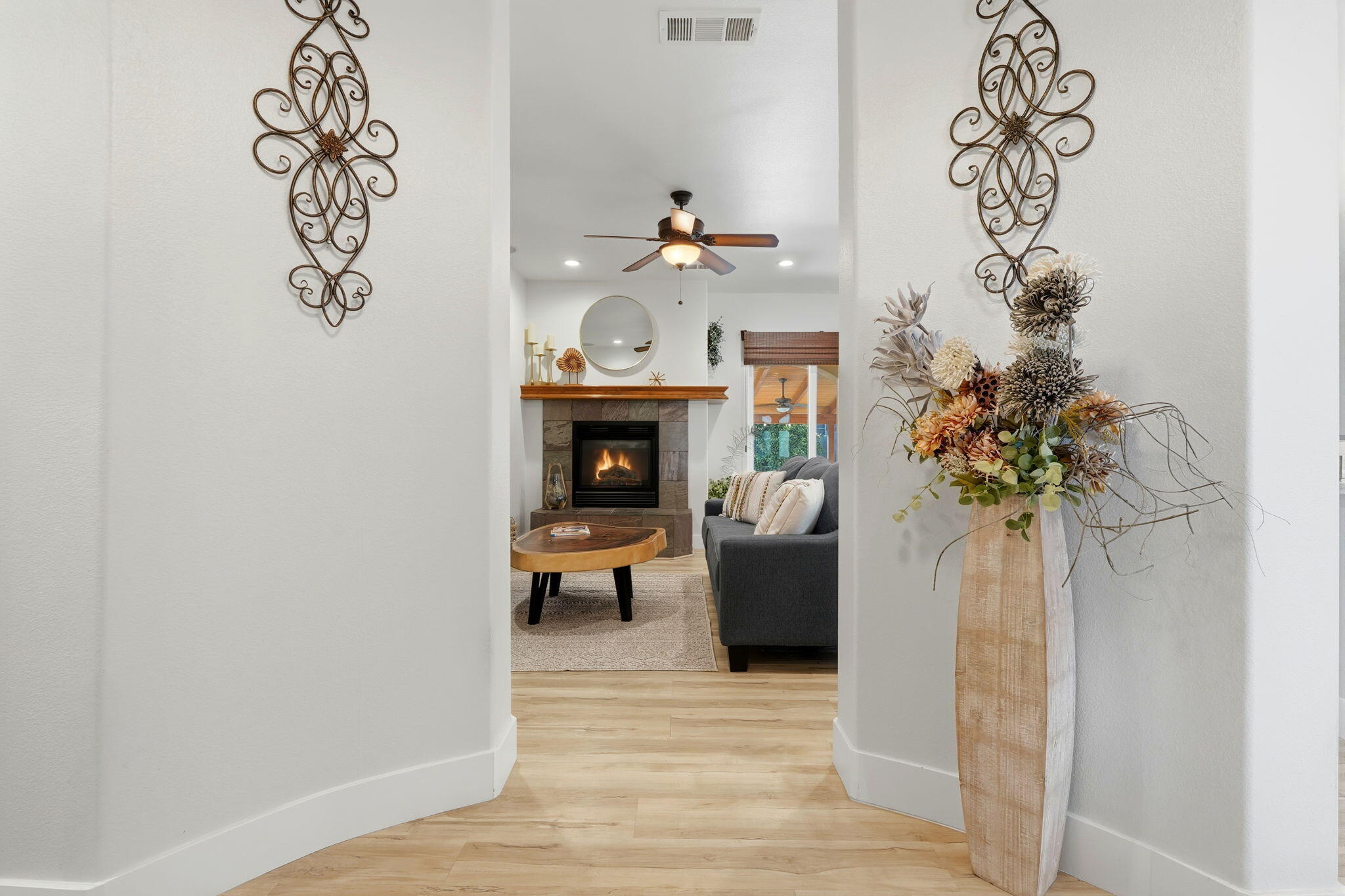 16280 Wardlaw Dr, Springville, CA 93265