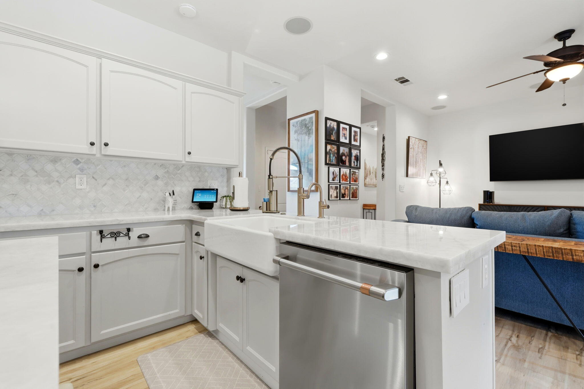 16280 Wardlaw Dr, Springville, CA 93265