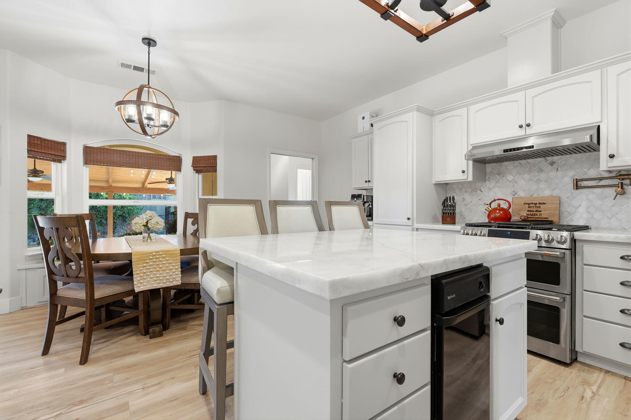 16280 Wardlaw Dr, Springville, CA 93265